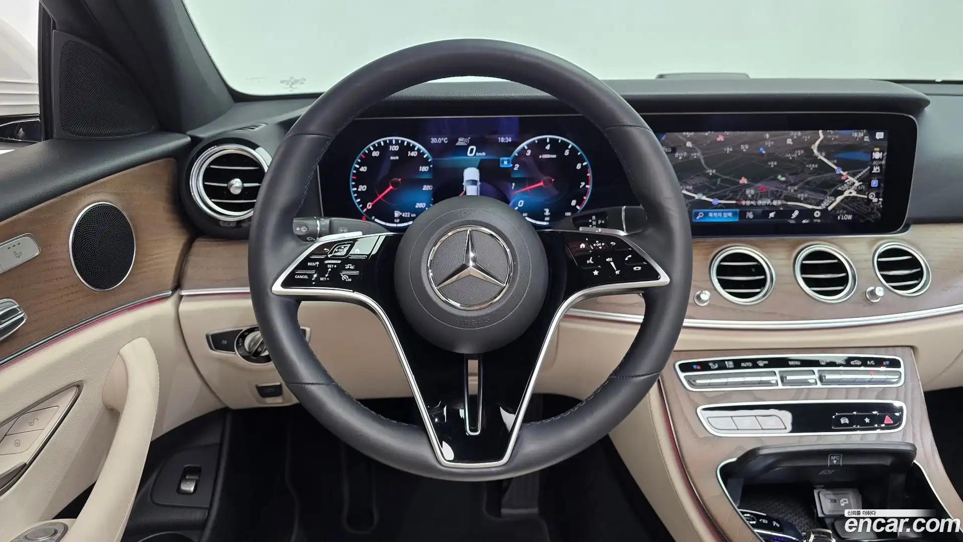 E-Class Mercedes-Benz 2021.7-OPTION-017
