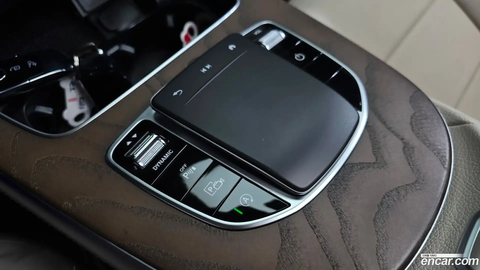E-Class Mercedes-Benz 2021.7-OPTION-019