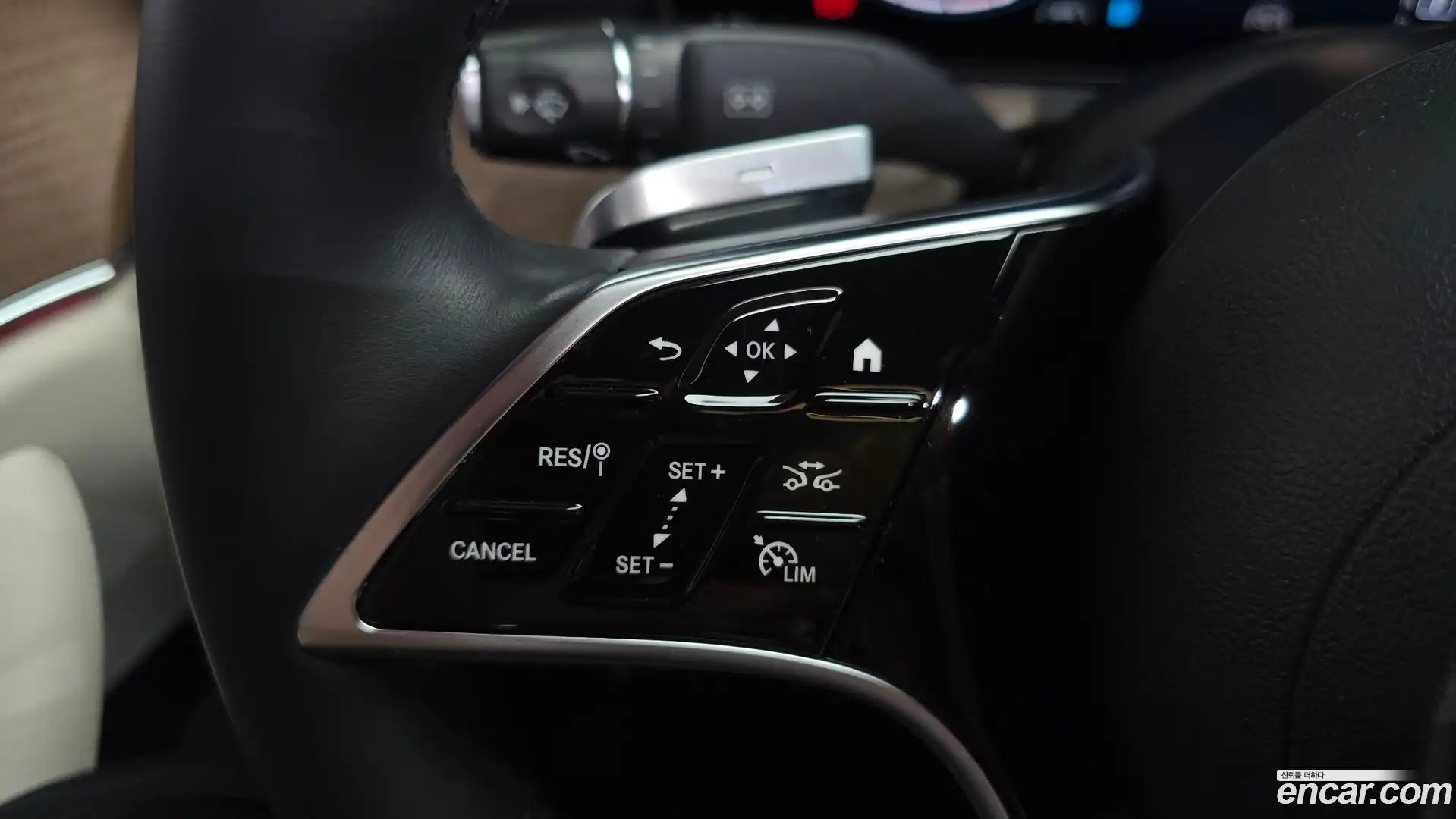 E-Class Mercedes-Benz 2021.7-OPTION-021