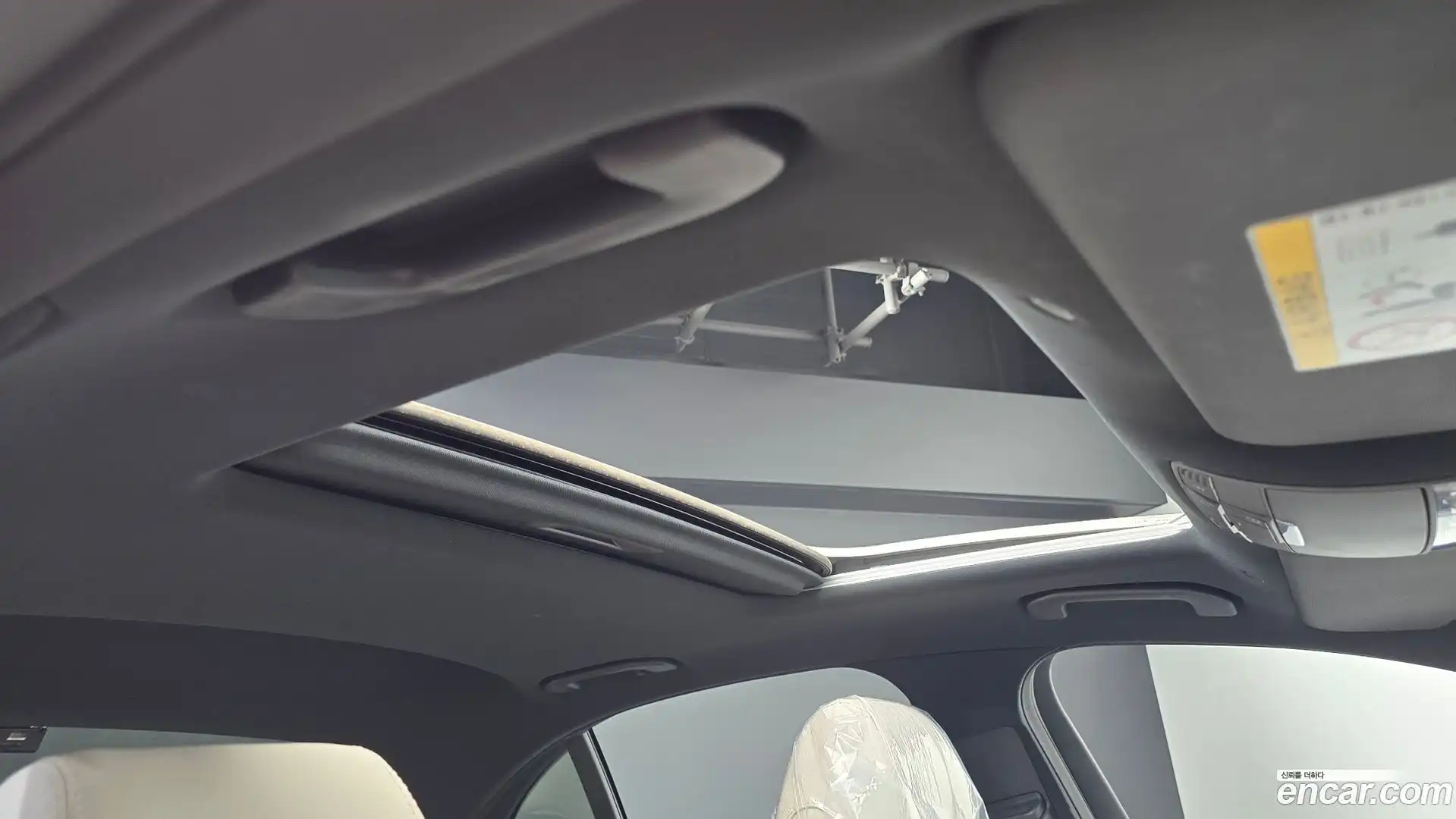 E-Class Mercedes-Benz 2021.7-OPTION-022