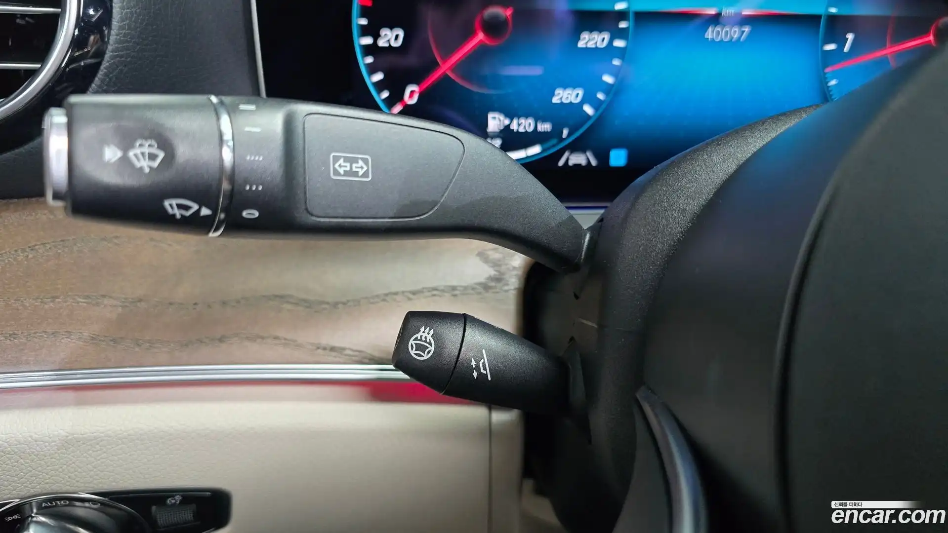 E-Class Mercedes-Benz 2021.7-OPTION-042