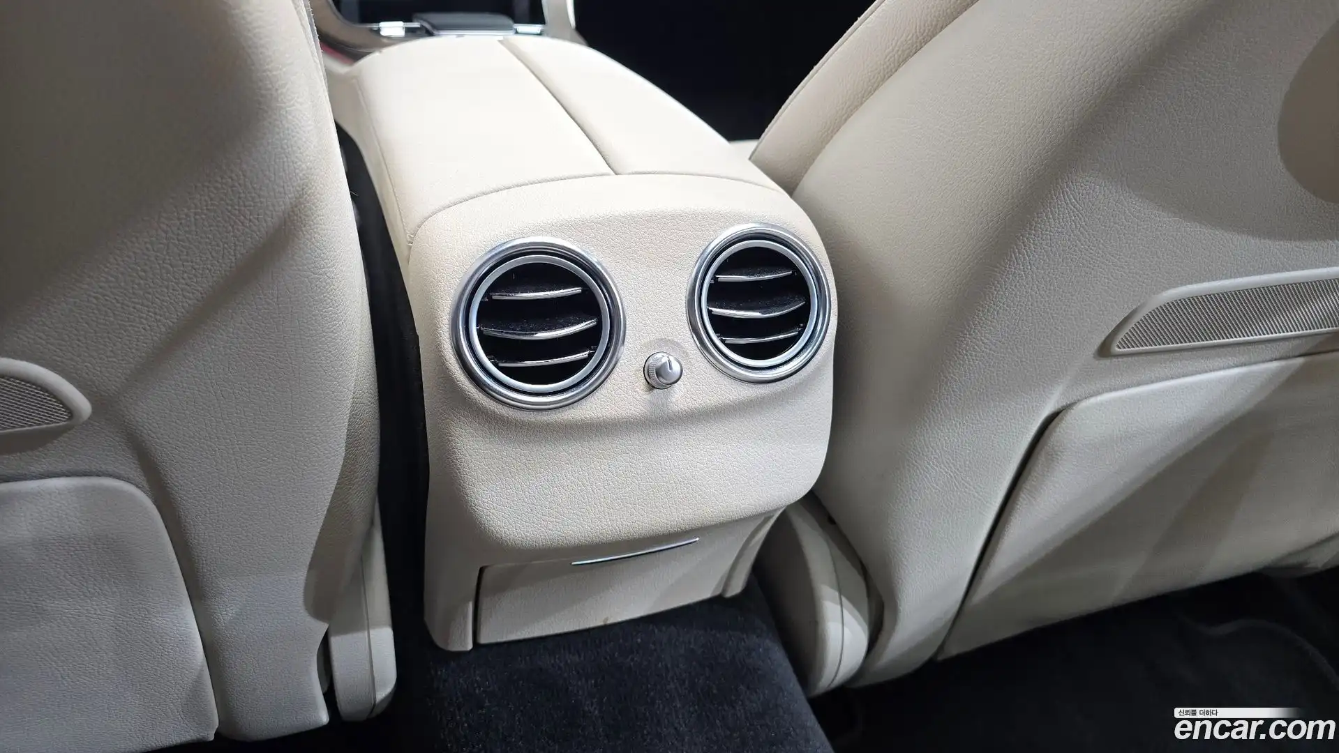 E-Class Mercedes-Benz 2021.7-OPTION-047