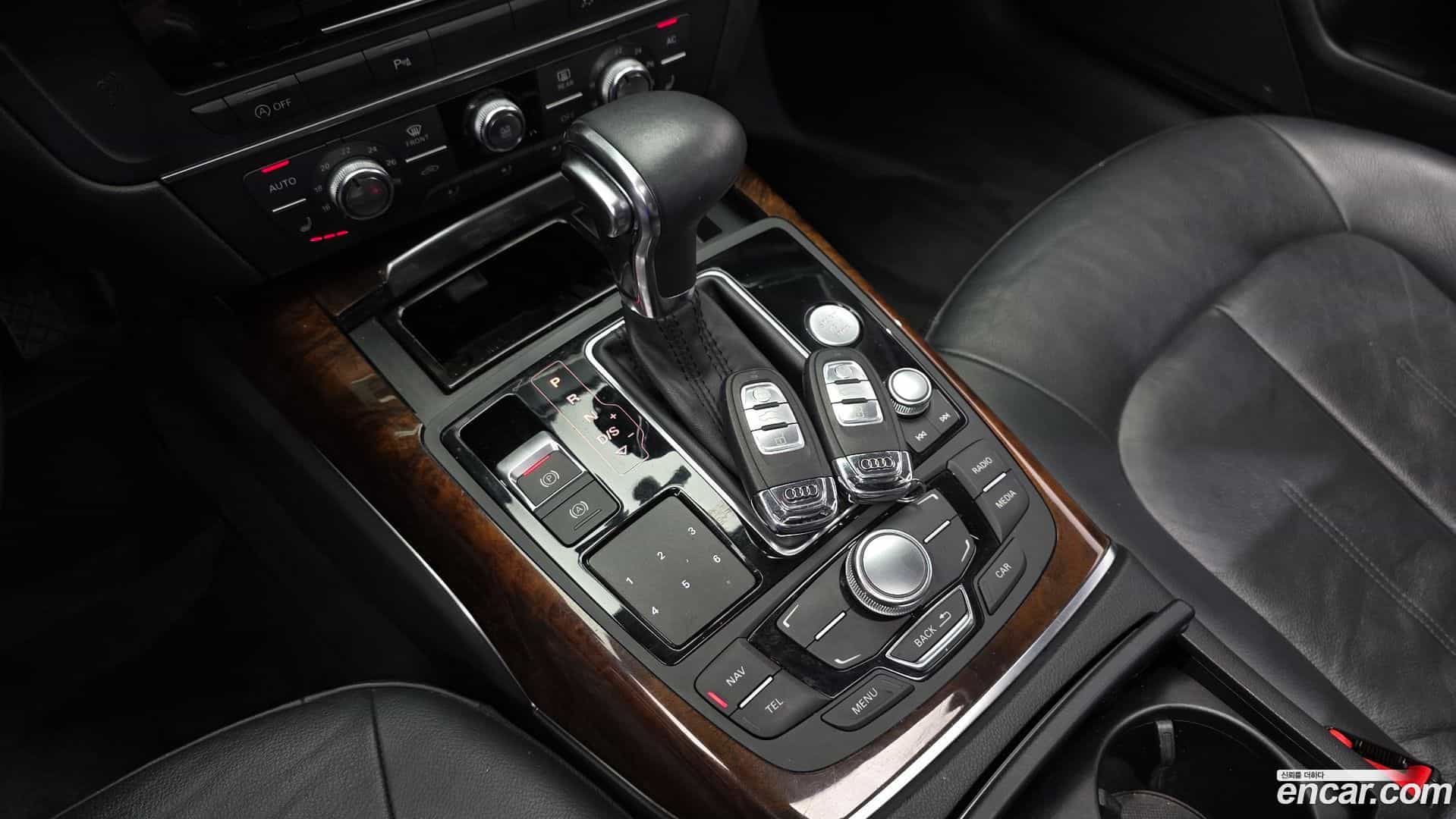 A6 Audi 2013.1-INNER-009