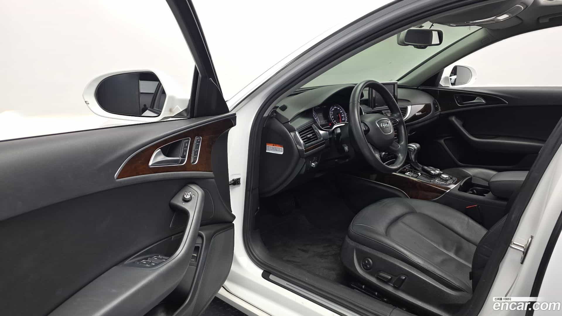 A6 Audi 2013.1-INNER-010