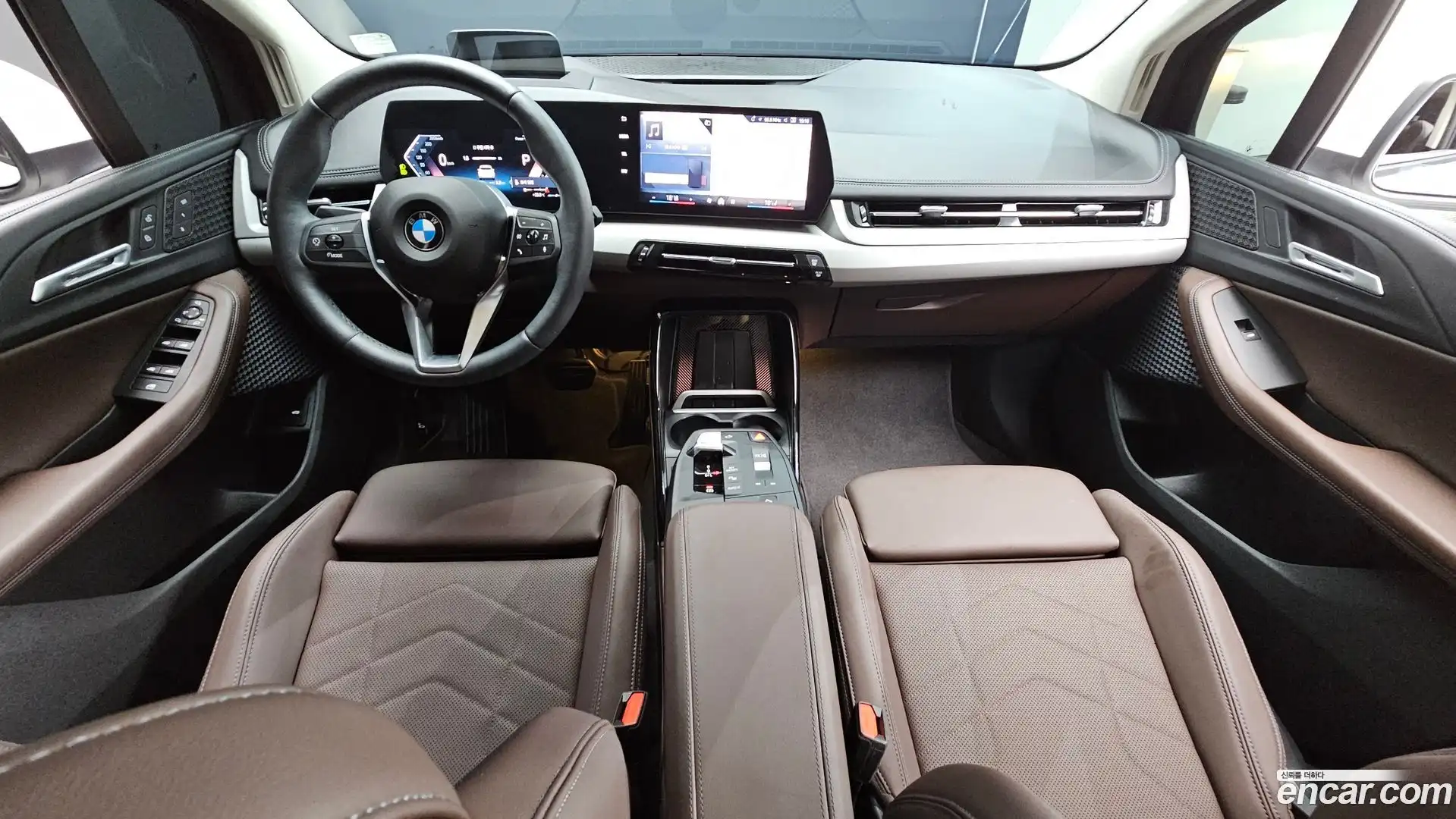 2-Series BMW 2025.1-INNER-007