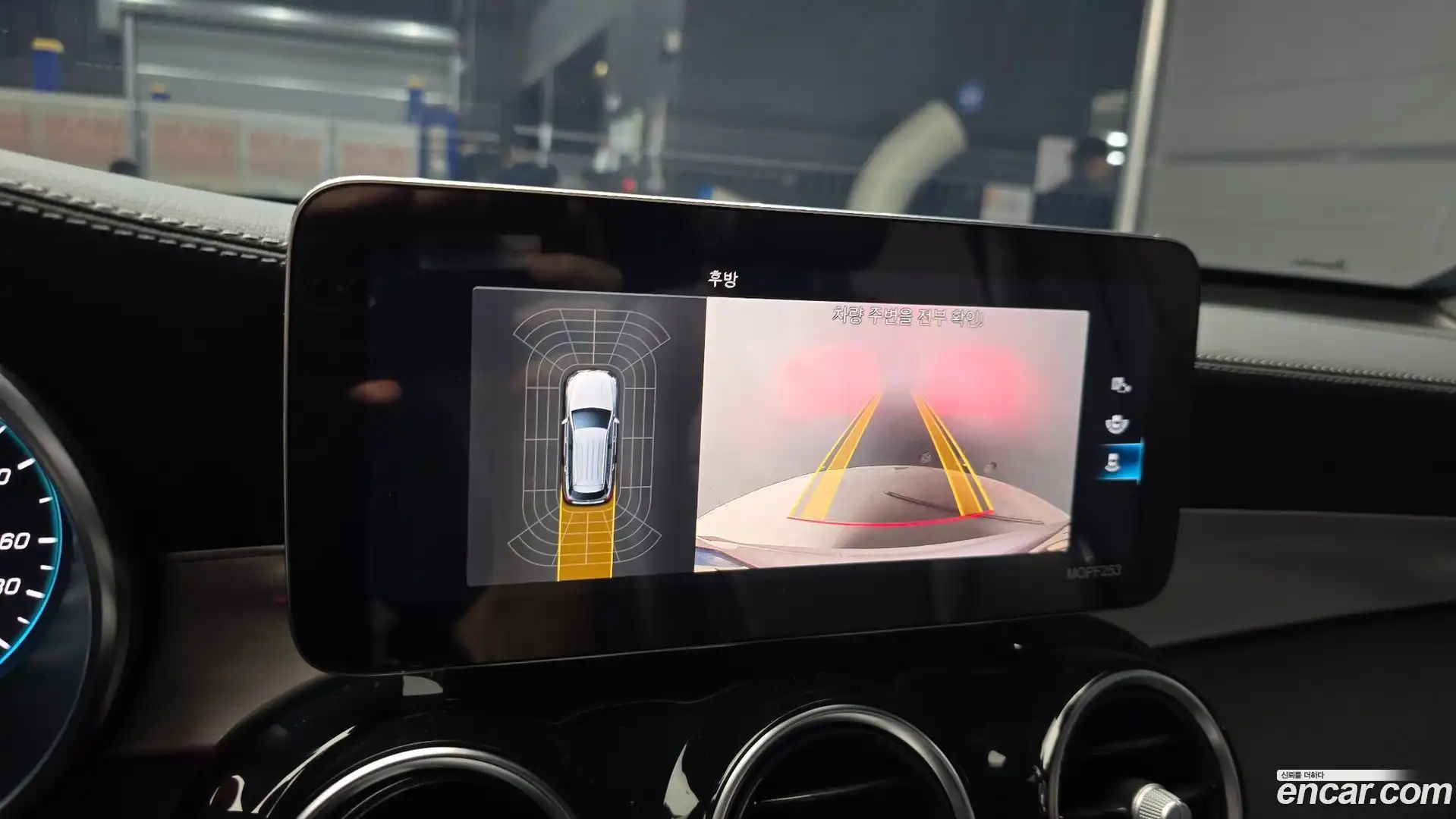 GLC-Class Mercedes-Benz 2021.4-OPTION-018