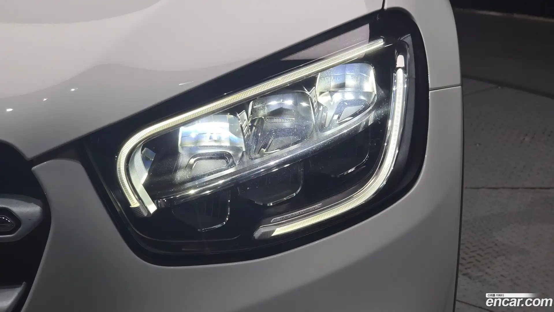 GLC-Class Mercedes-Benz 2021.4-OUTER-032