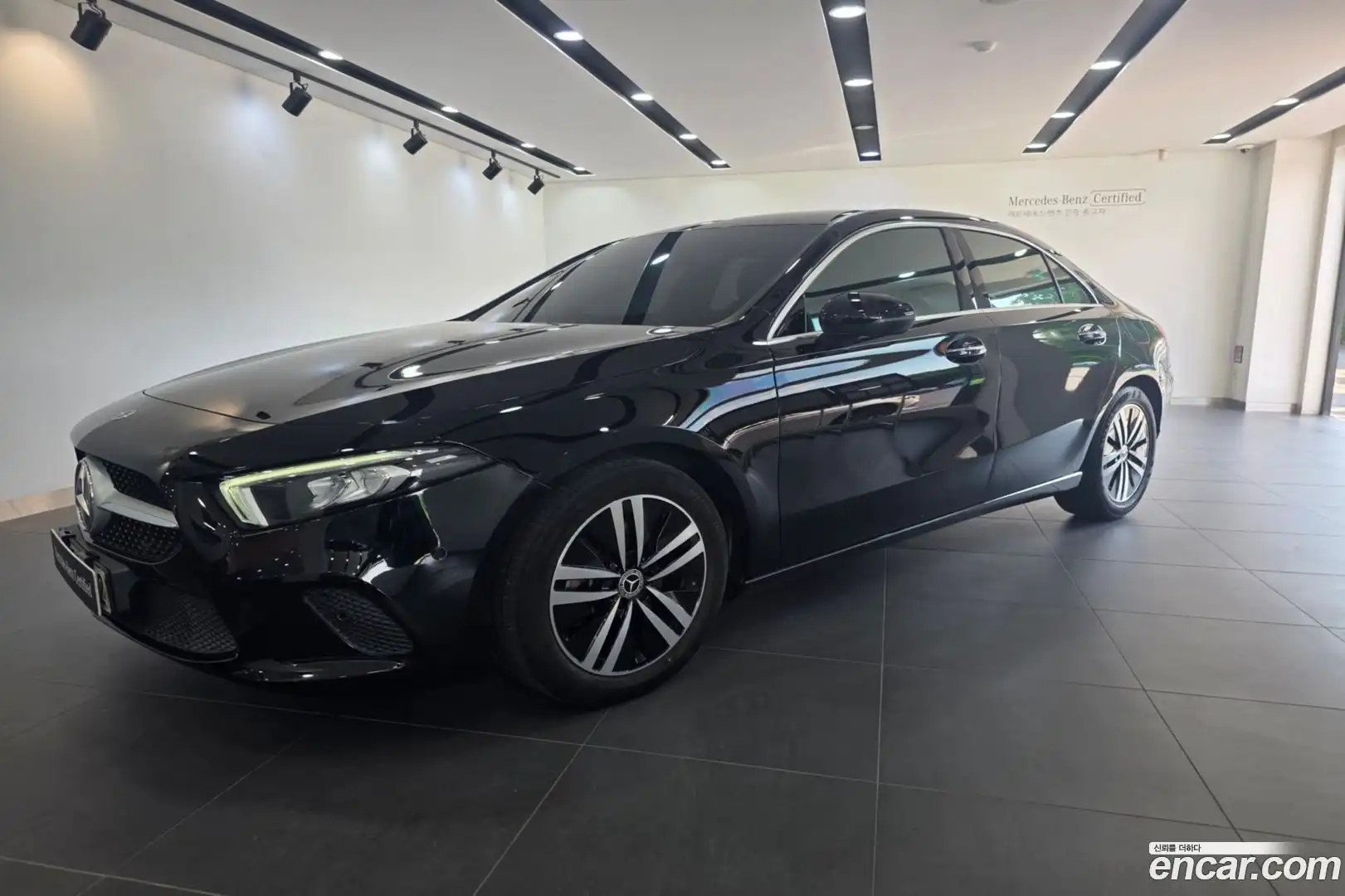 A-Class Mercedes-Benz 2021.8-OUTER-001