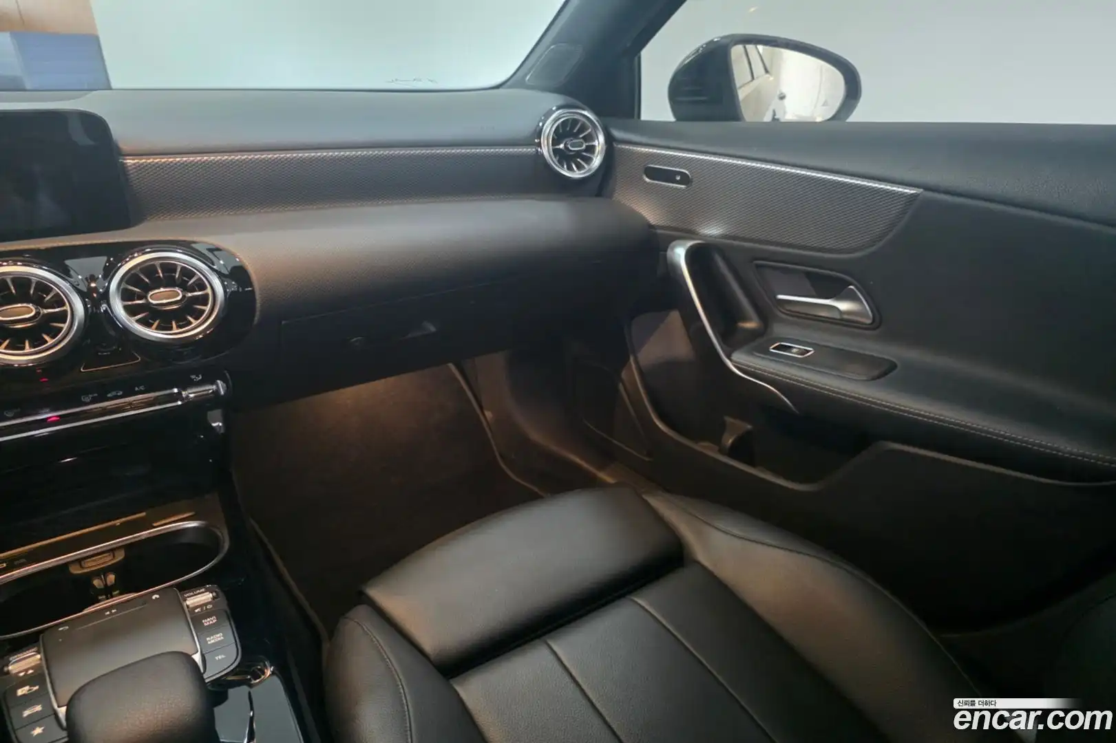 A-Class Mercedes-Benz 2021.8-OPTION-018