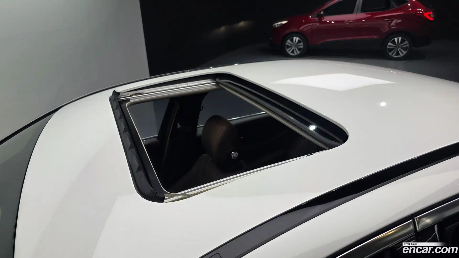 E-Class Mercedes-Benz 2018.9-OPTION-020