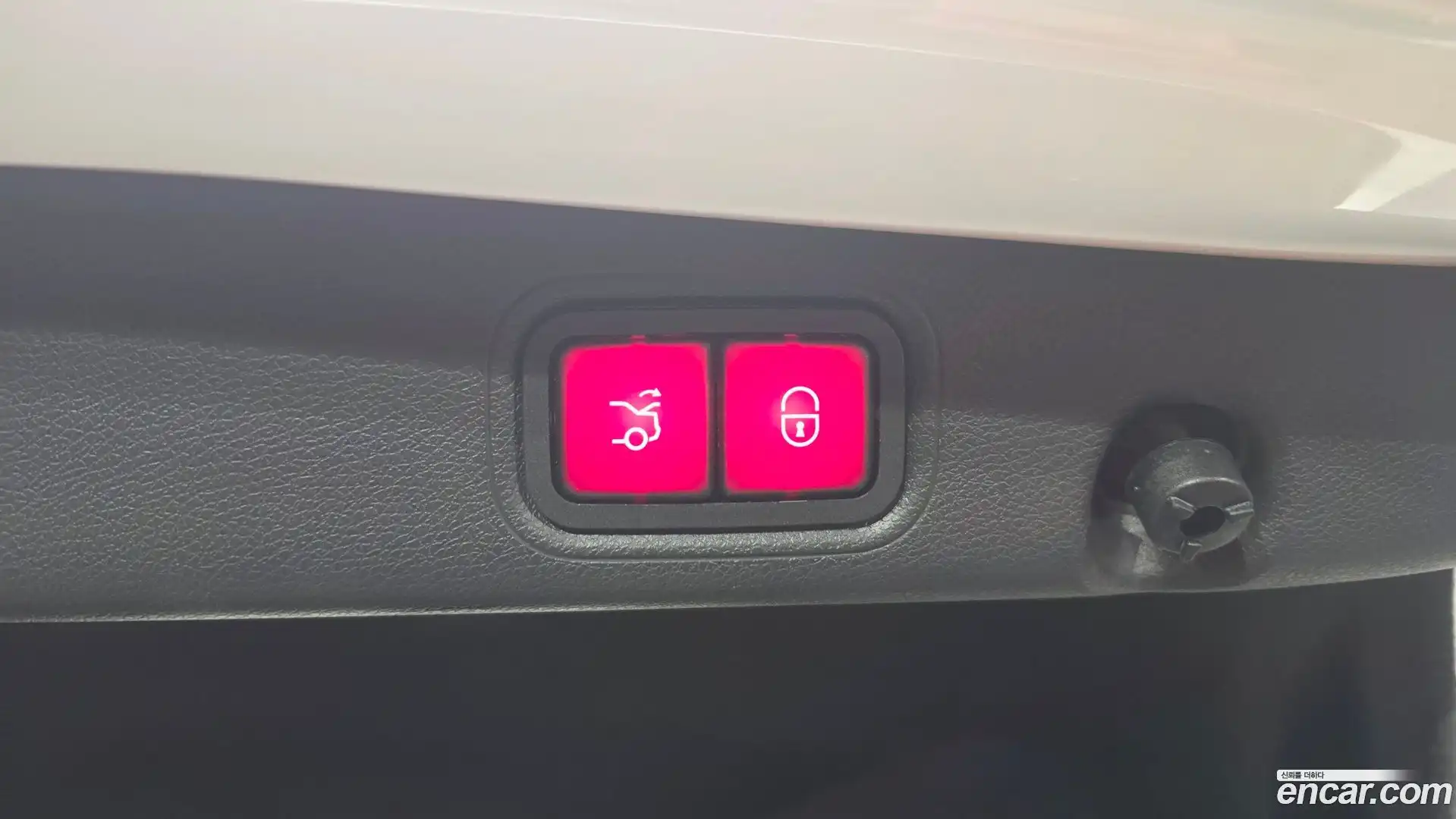 E-Class Mercedes-Benz 2018.9-OPTION-021
