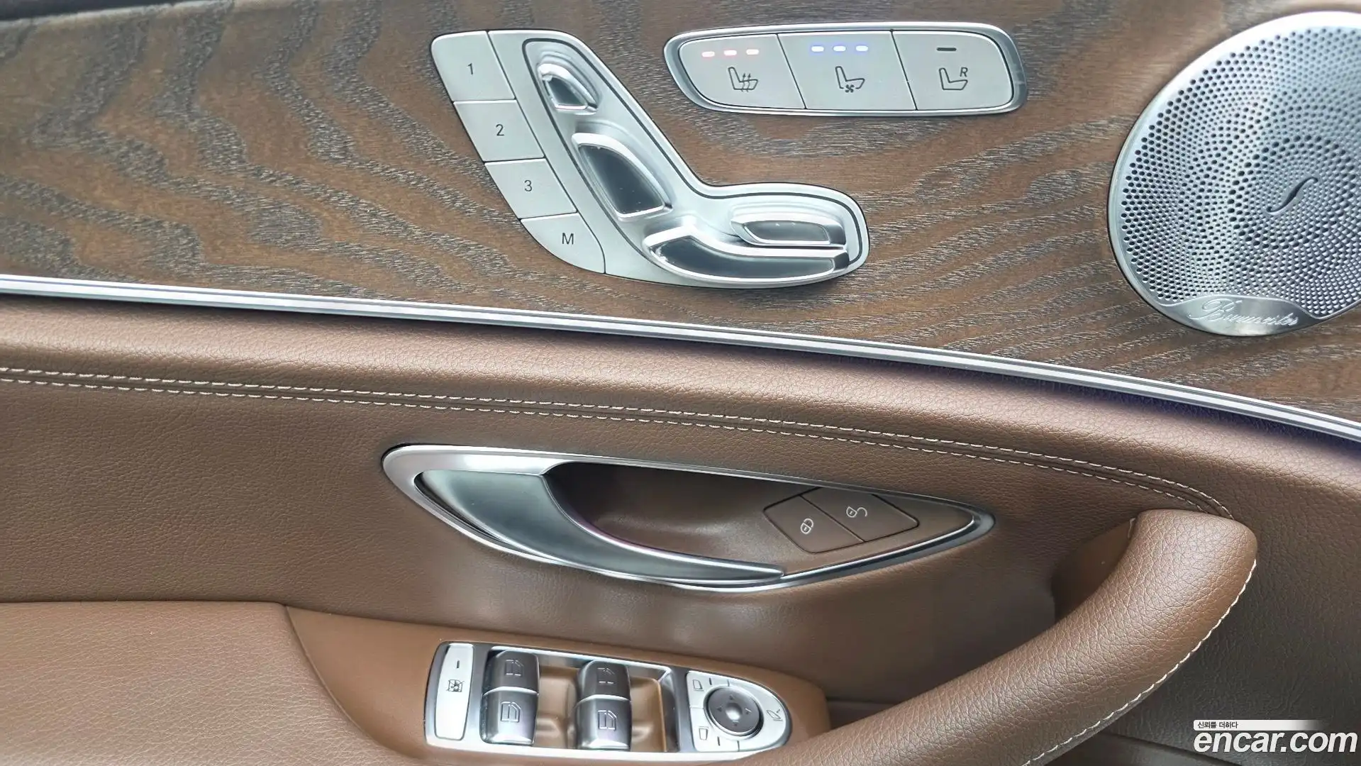 E-Class Mercedes-Benz 2018.9-OPTION-024