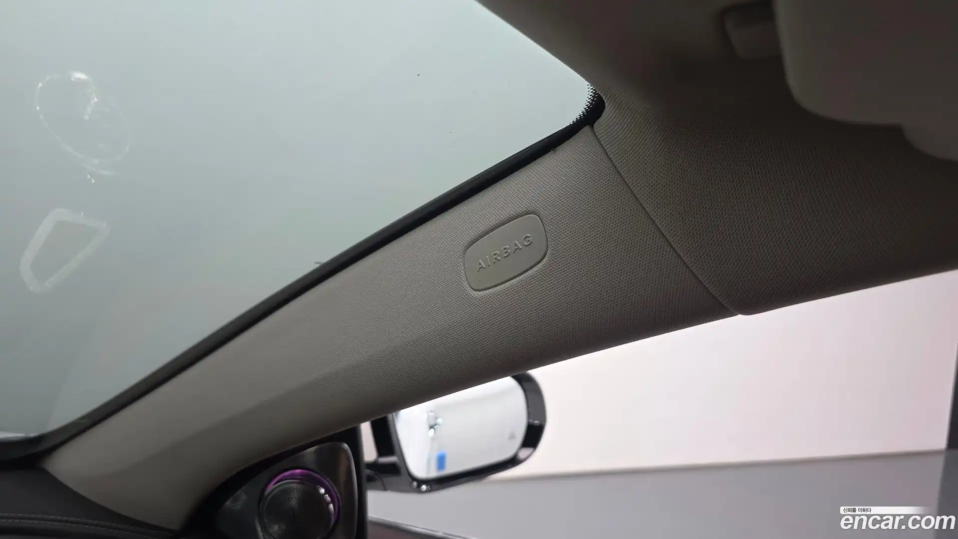 E-Class Mercedes-Benz 2018.9-OPTION-047