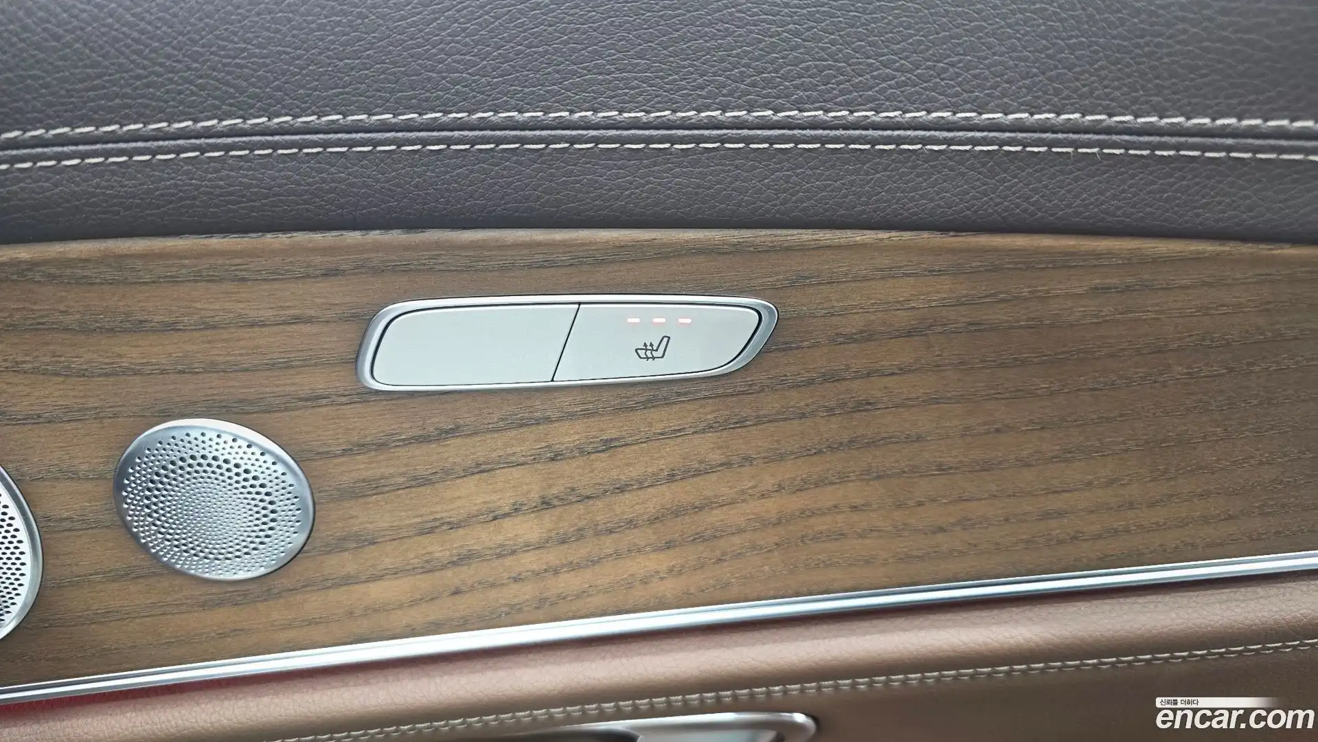 E-Class Mercedes-Benz 2018.9-OPTION-048