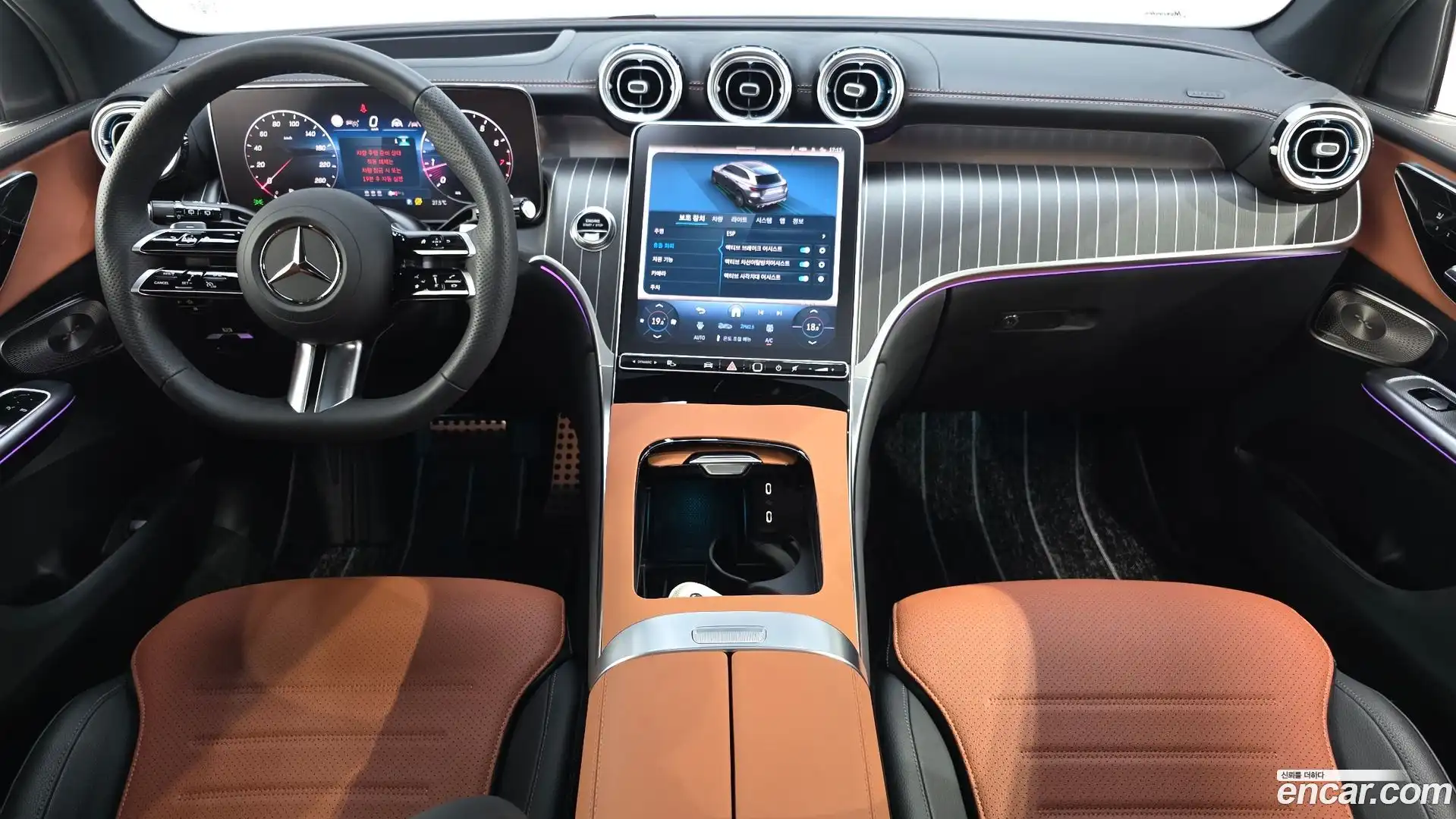 GLC-Class Mercedes-Benz 2025.8-INNER-007