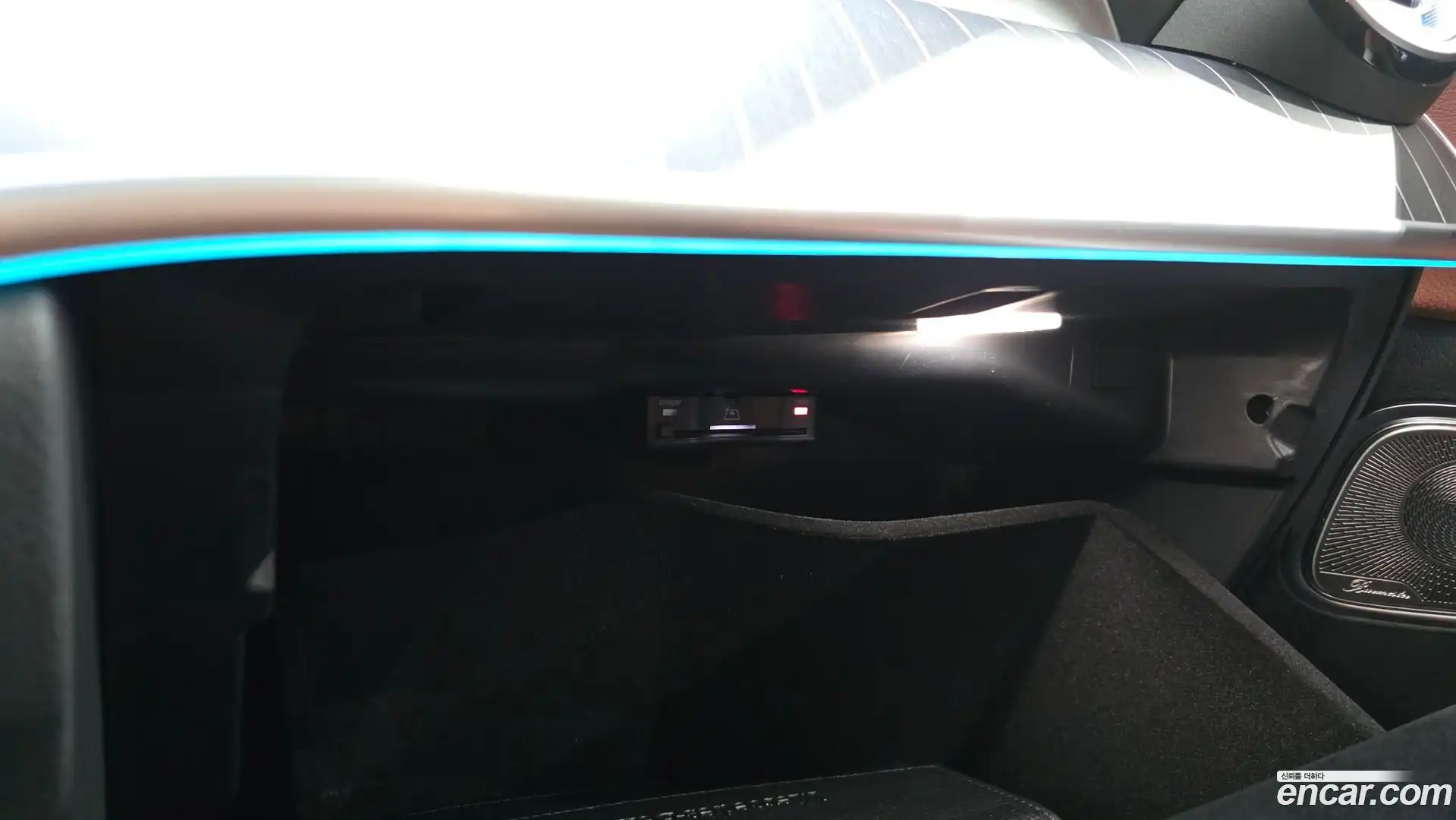 GLC-Class Mercedes-Benz 2025.8-OPTION-045