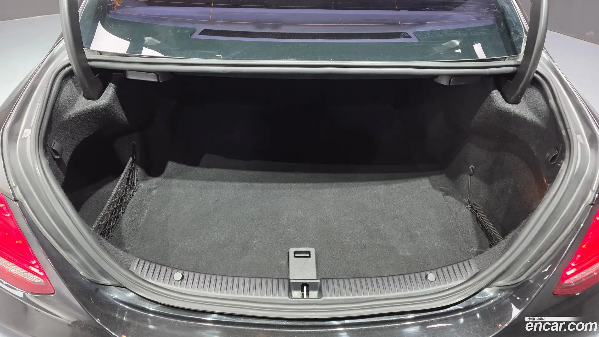 C-Class Mercedes-Benz 2017.4-OPTION-020