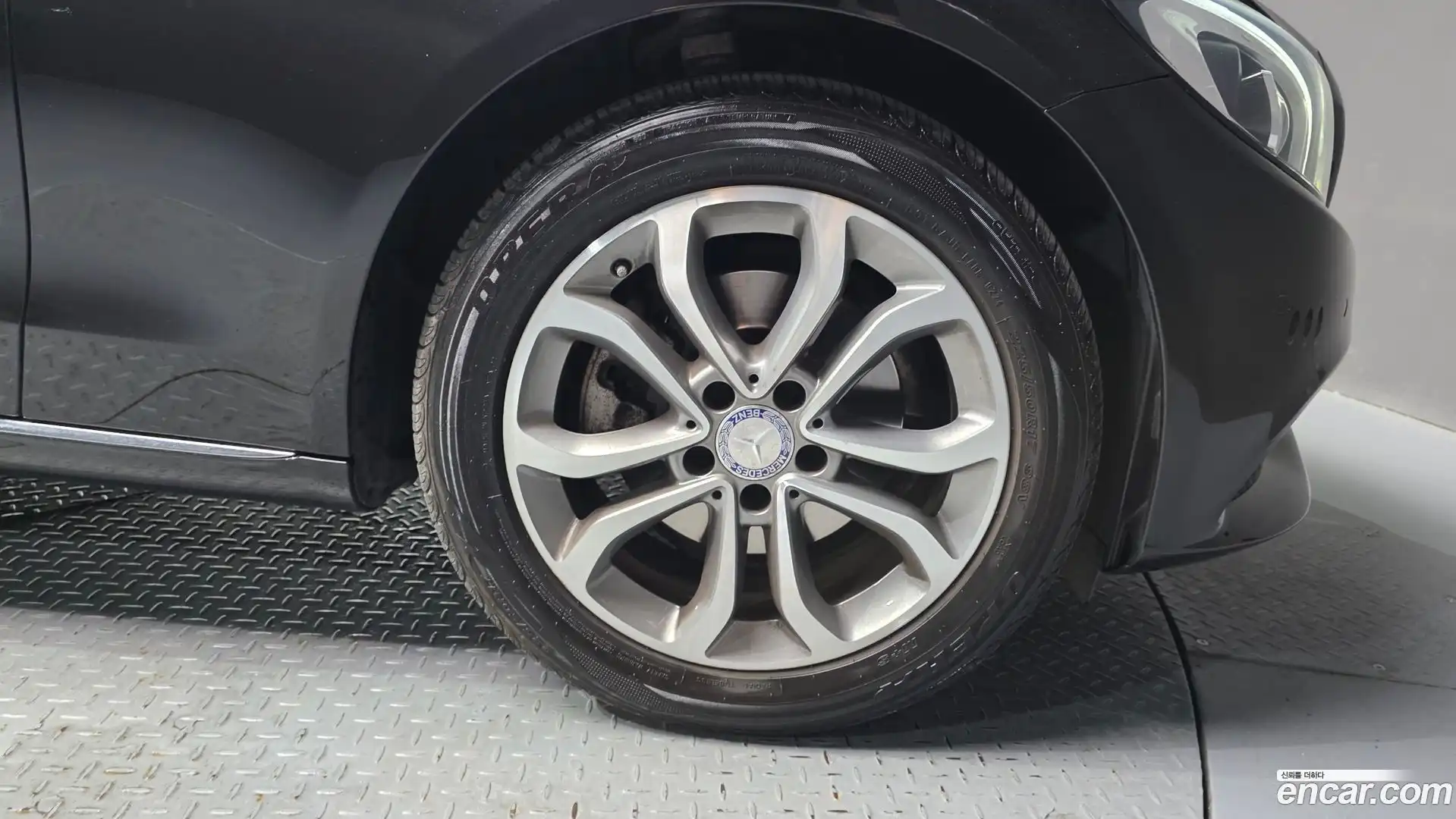 C-Class Mercedes-Benz 2017.4-OUTER-031