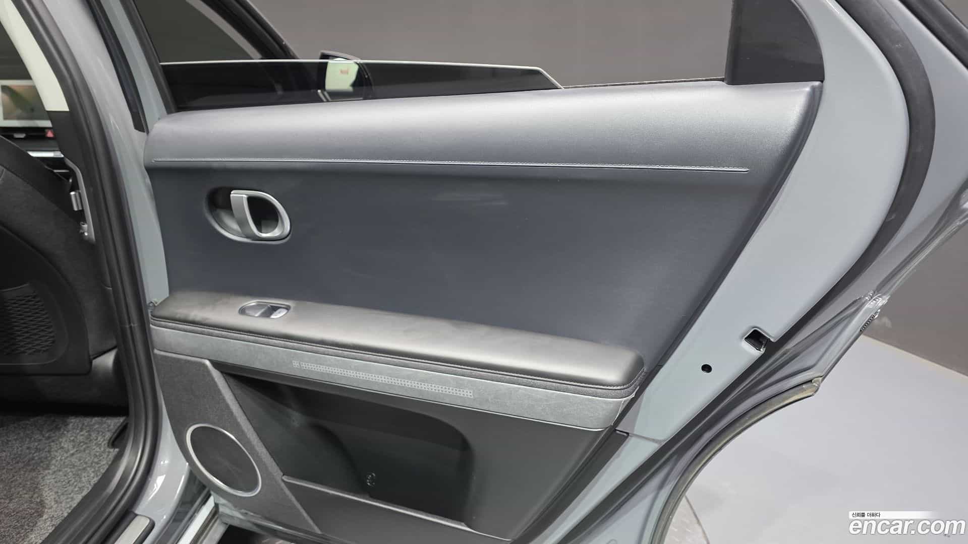 Ioniq5 Hyundai 2022.5-INNER-035