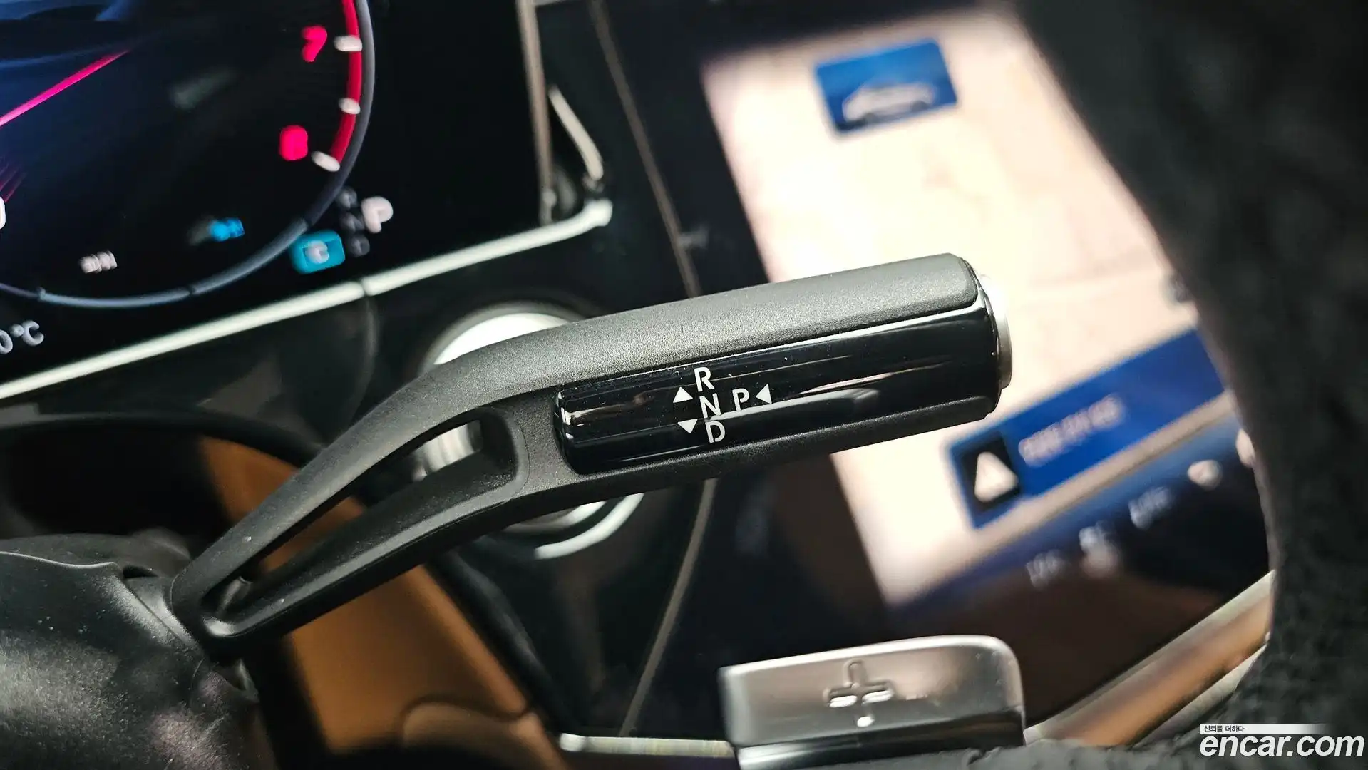 E-Class Mercedes-Benz 2025.4-INNER-009