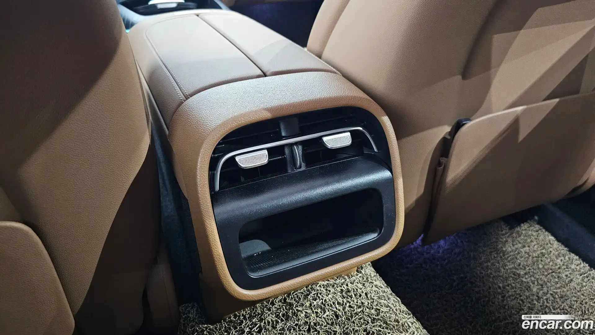E-Class Mercedes-Benz 2025.4-OPTION-046