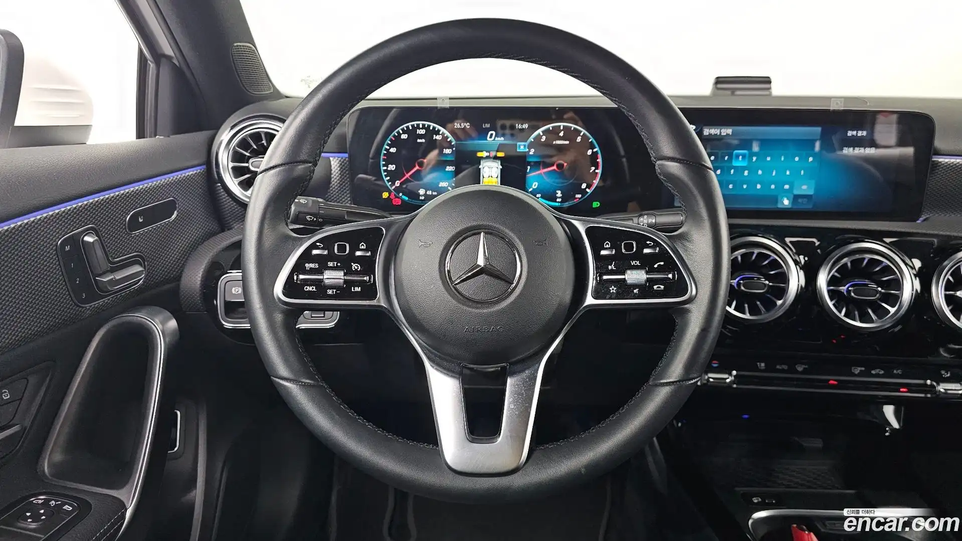 A-Class Mercedes-Benz 2021.8-OPTION-017