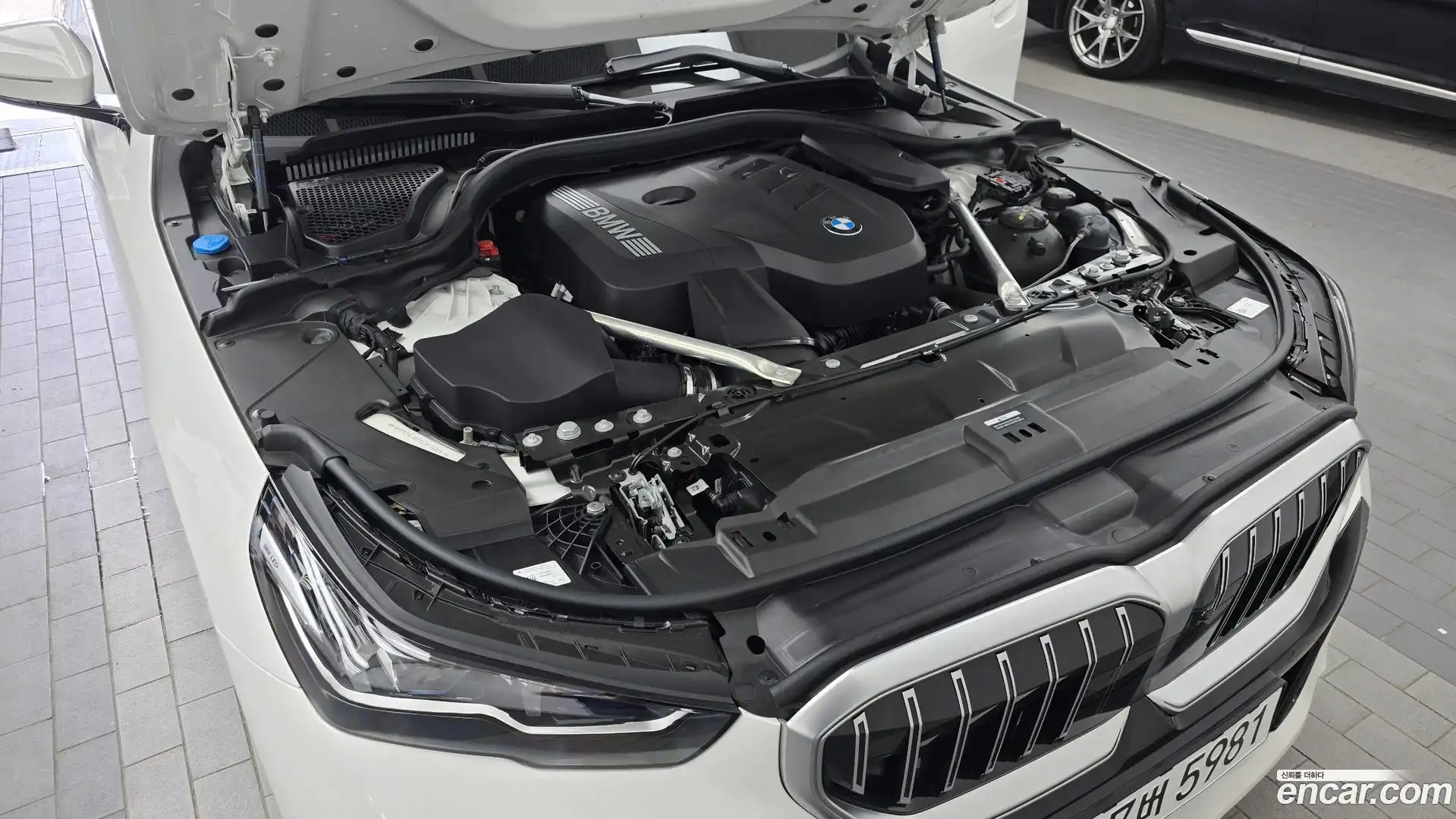5-Series BMW 2025.9-OUTER-006