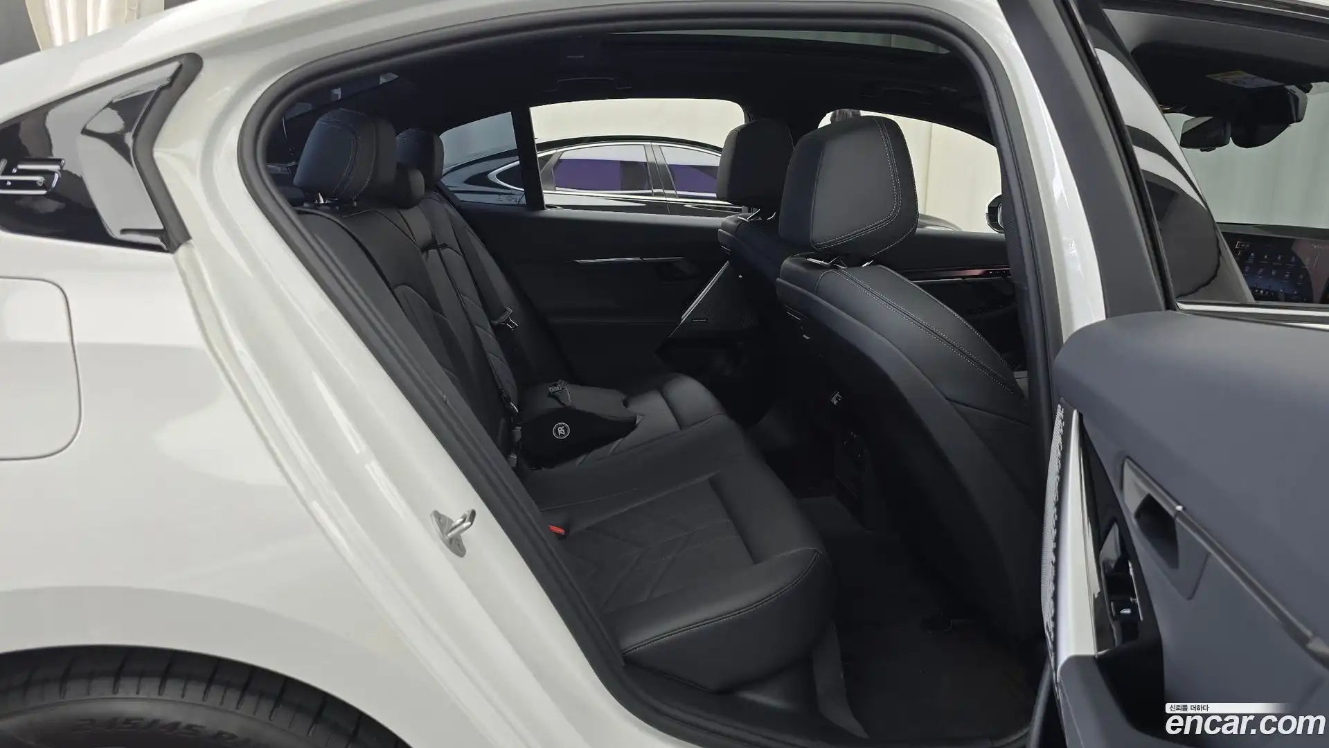 5-Series BMW 2025.9-OPTION-015