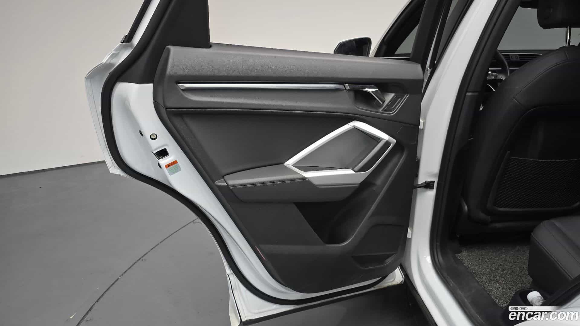 Q3 Audi 2023.2-INNER-035