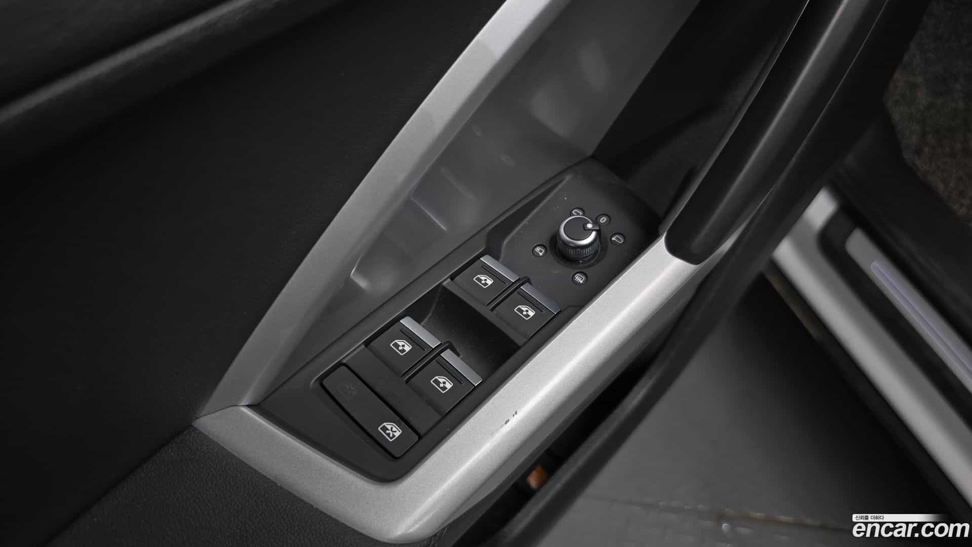 Q3 Audi 2023.2-OPTION-040