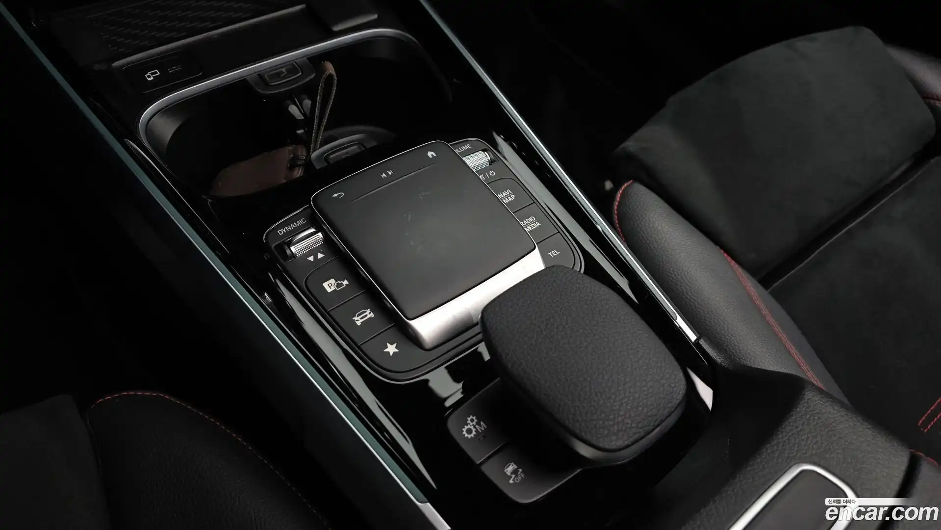 GLB-Class Mercedes-Benz 2023.8-OPTION-023