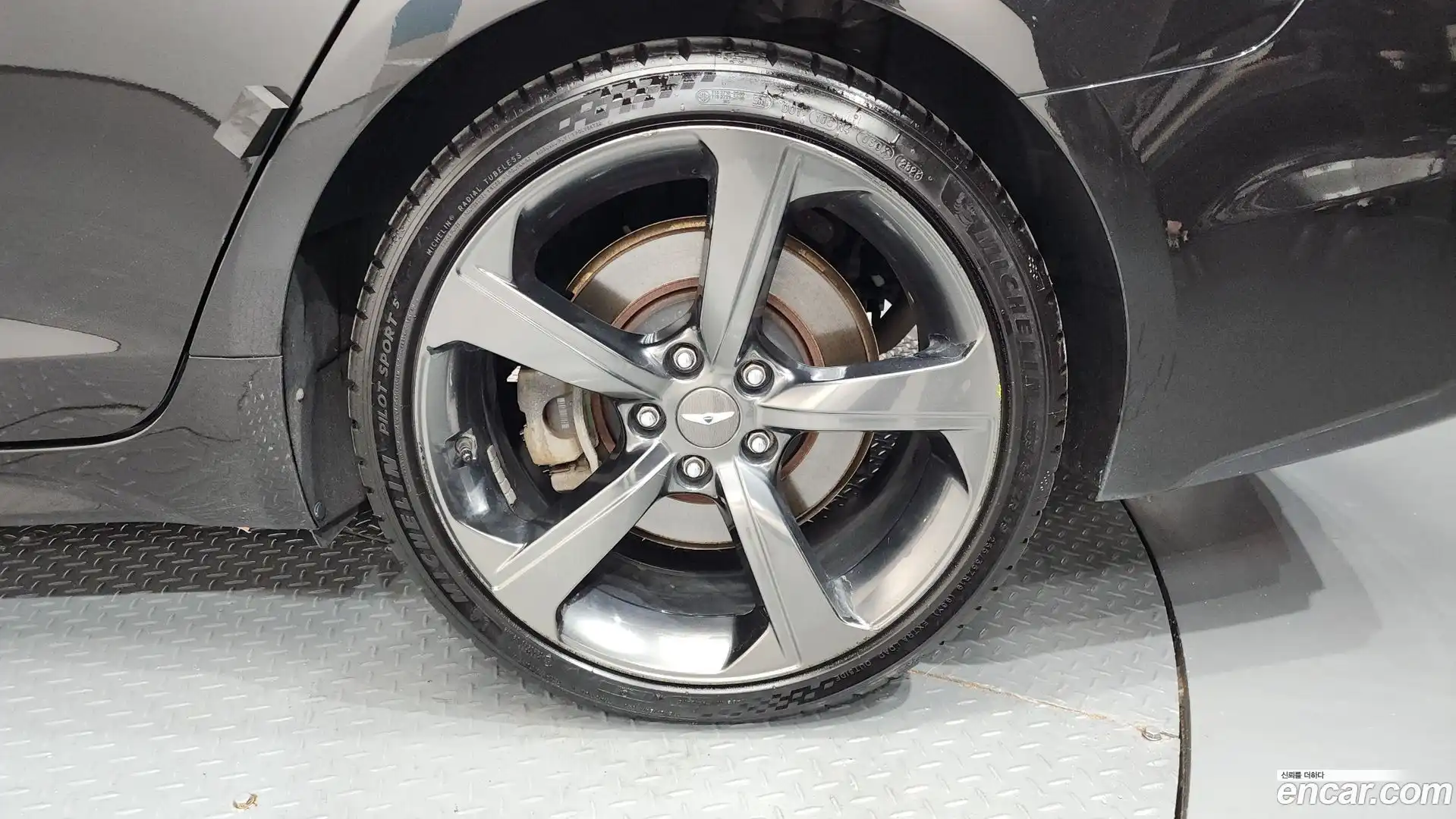 G70 Genesis 2019.8-OUTER-031
