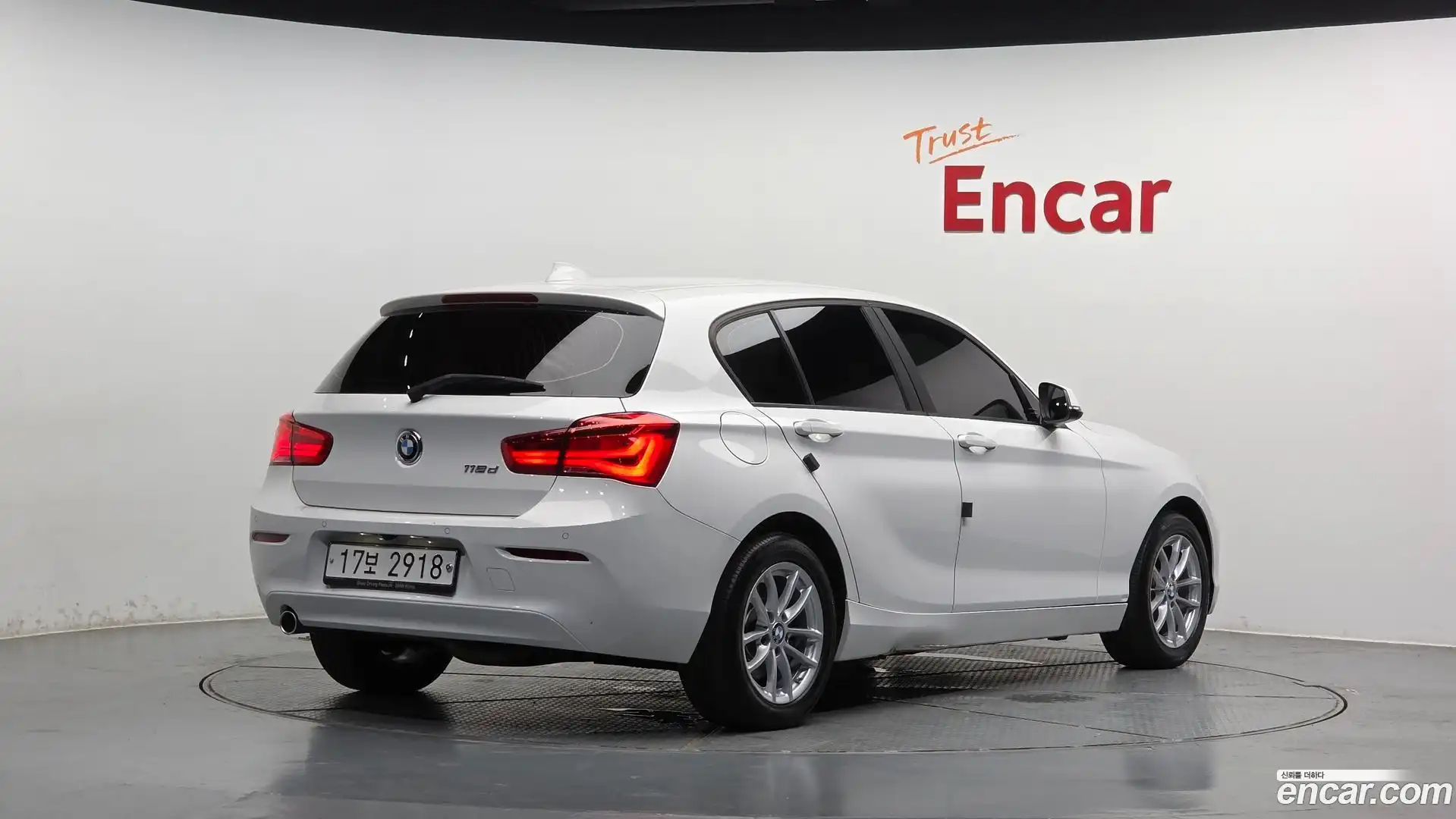 1-Series BMW 2018.10-OUTER-002