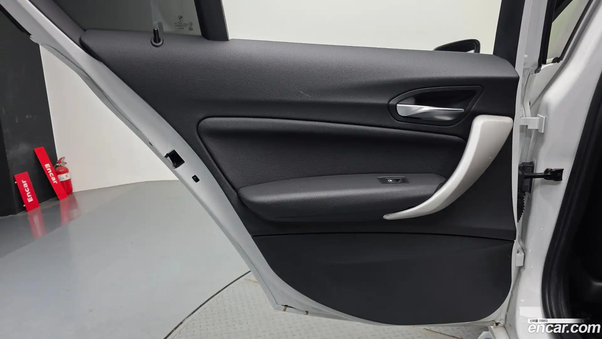 1-Series BMW 2018.10-INNER-035