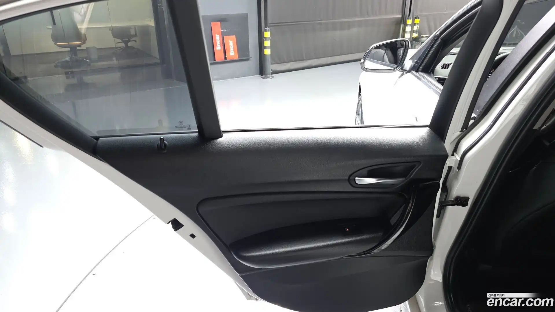 1-Series BMW 2018.11-INNER-035