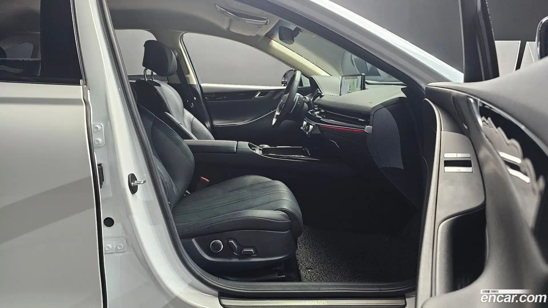 G80 Genesis 2021.3-INNER-036