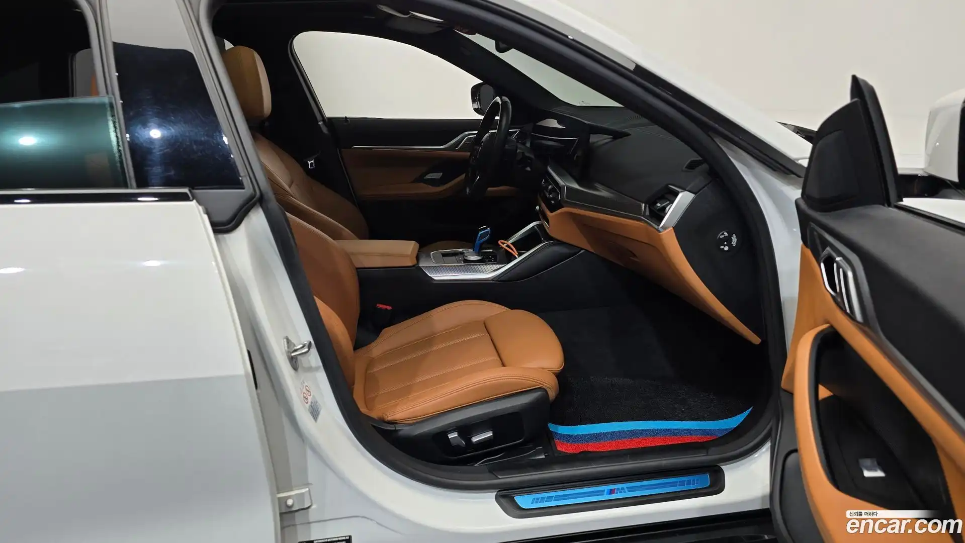 i4 BMW 2022.6-INNER-036