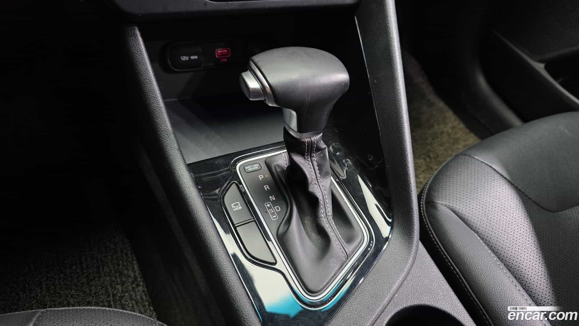 Niro Kia 2021.1-INNER-009