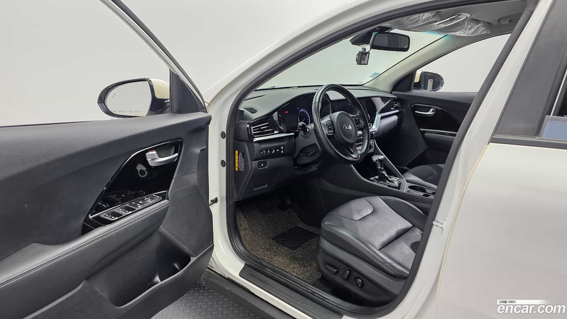 Niro Kia 2021.1-INNER-010