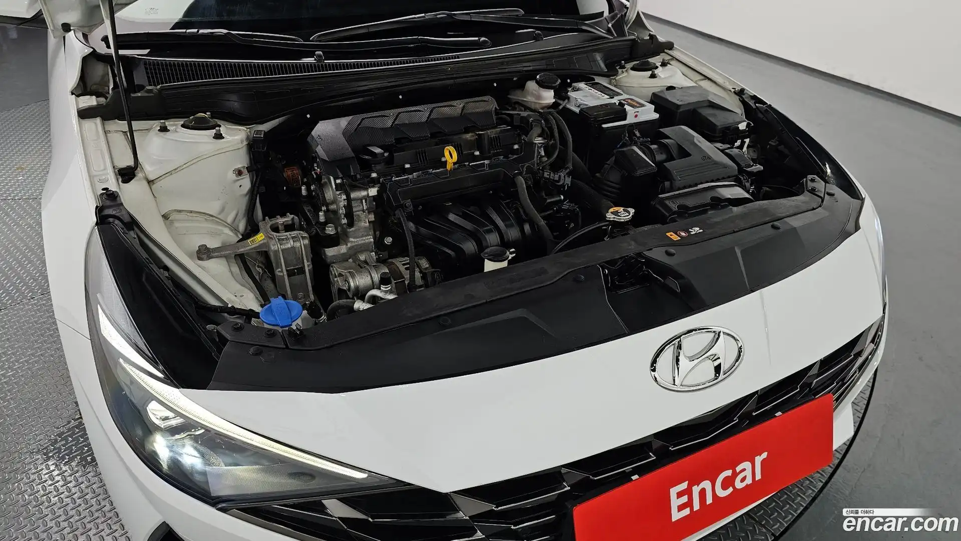 AVANTE Hyundai 2021.0-OUTER-006