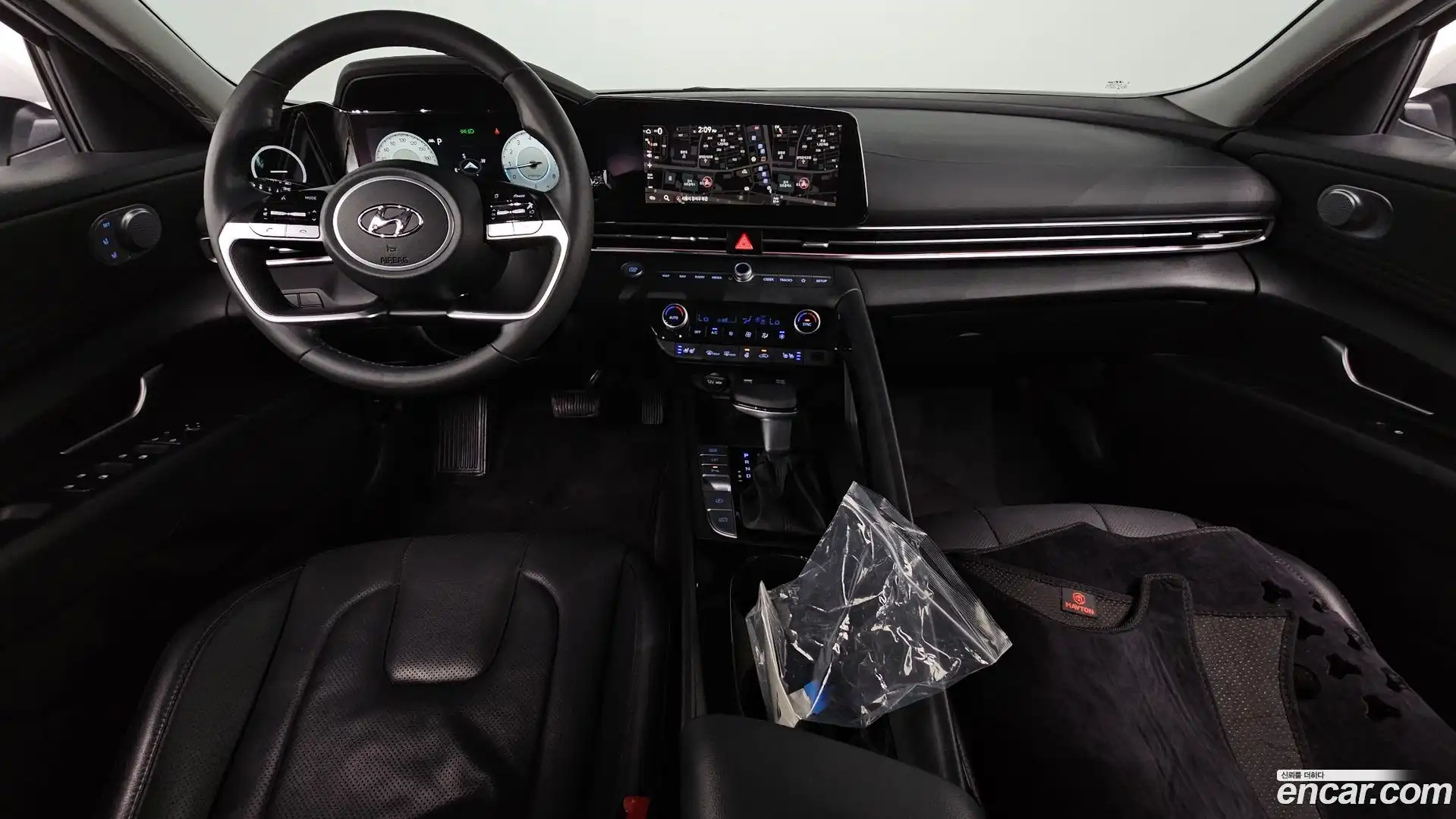 AVANTE Hyundai 2021.0-INNER-007