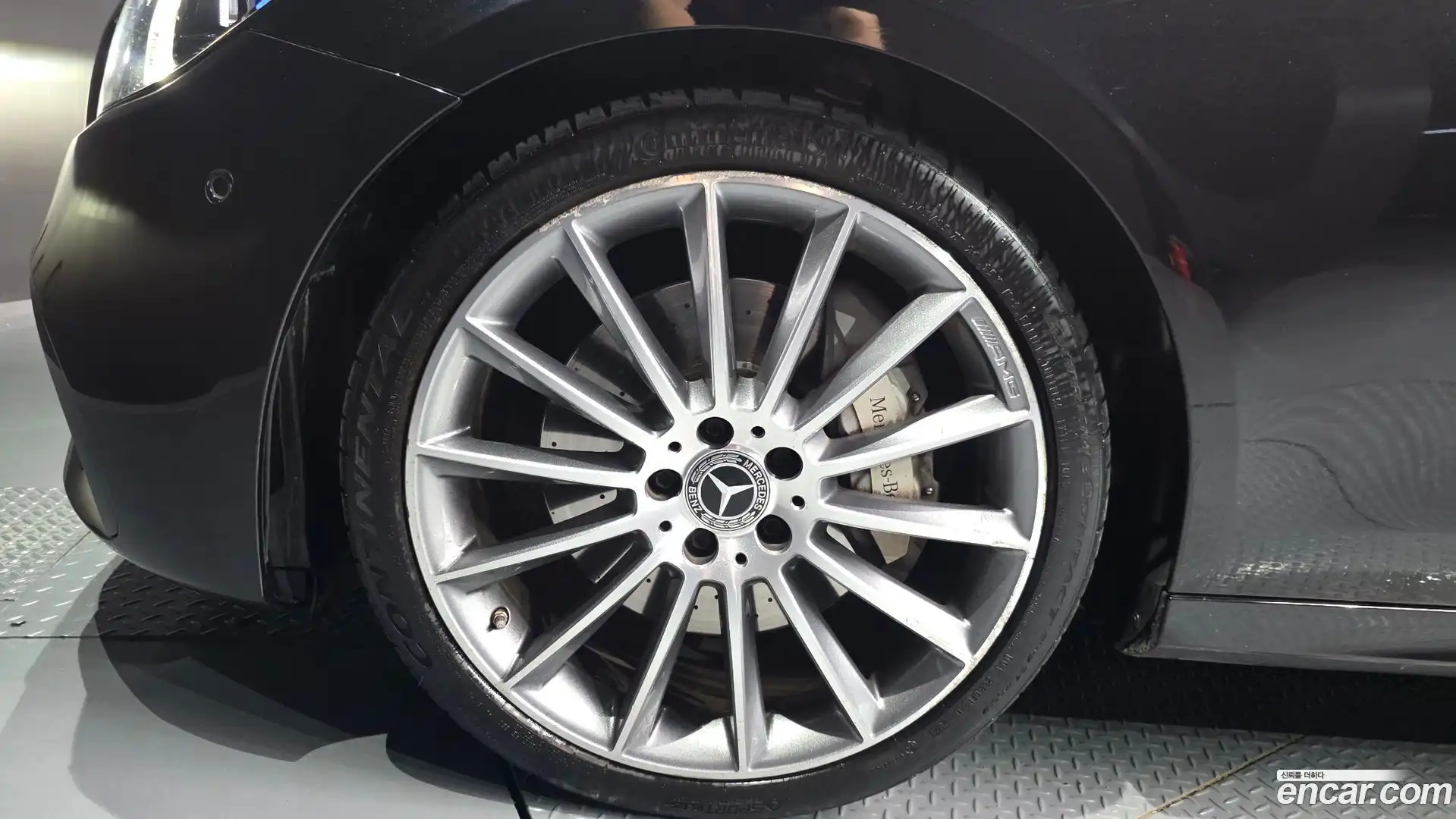 E-Class Mercedes-Benz 2021.8-OUTER-005