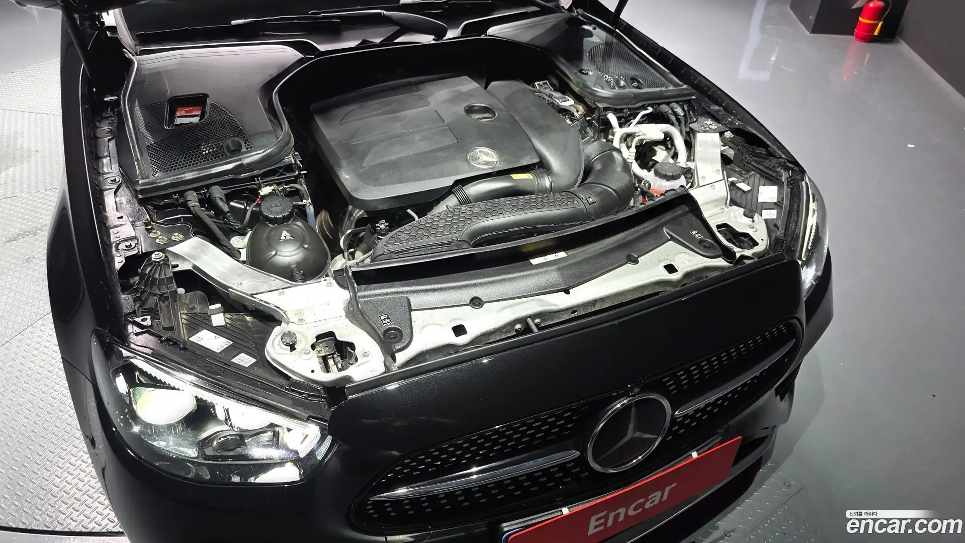 E-Class Mercedes-Benz 2021.8-OUTER-006