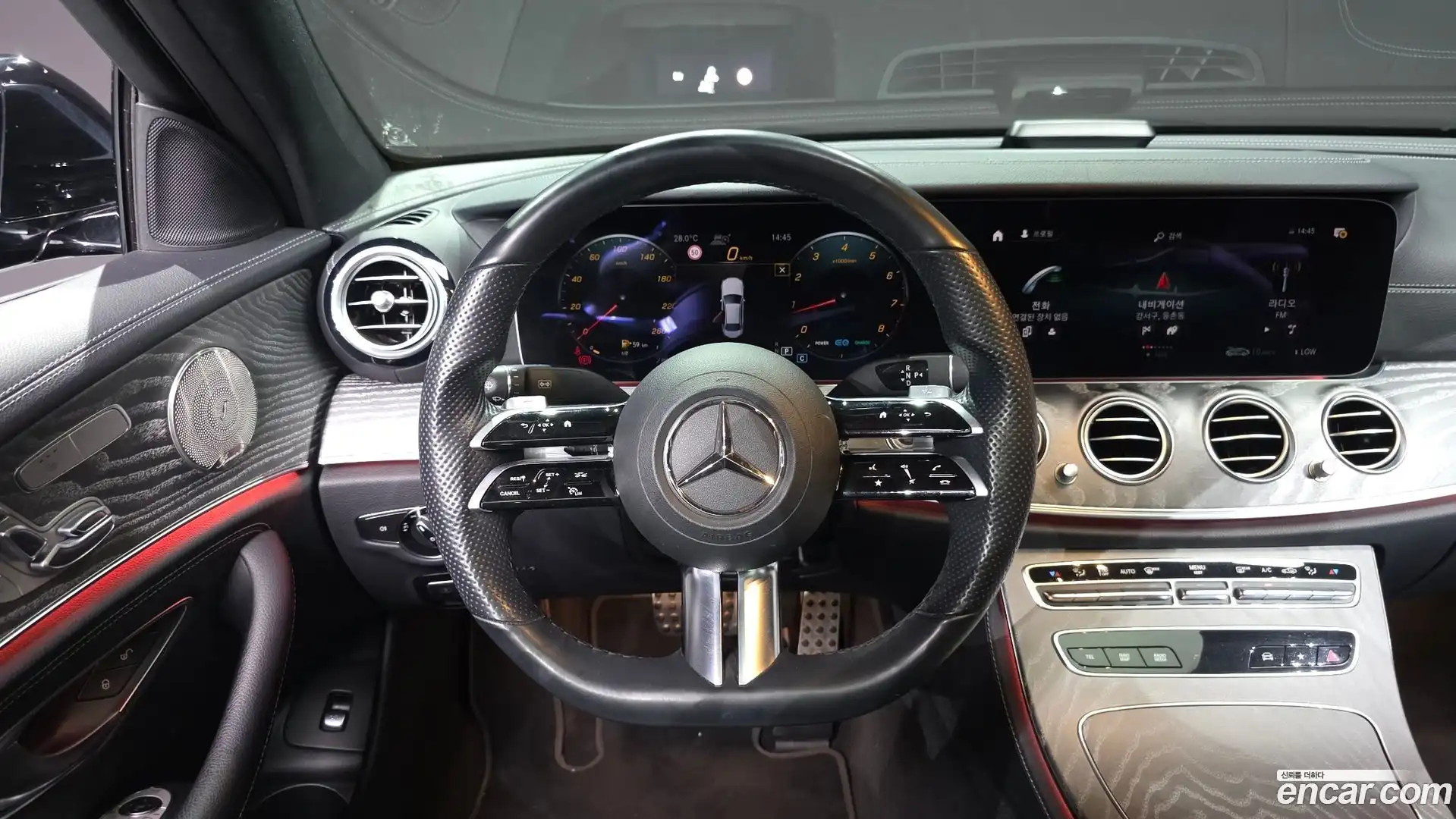 E-Class Mercedes-Benz 2021.8-OPTION-017