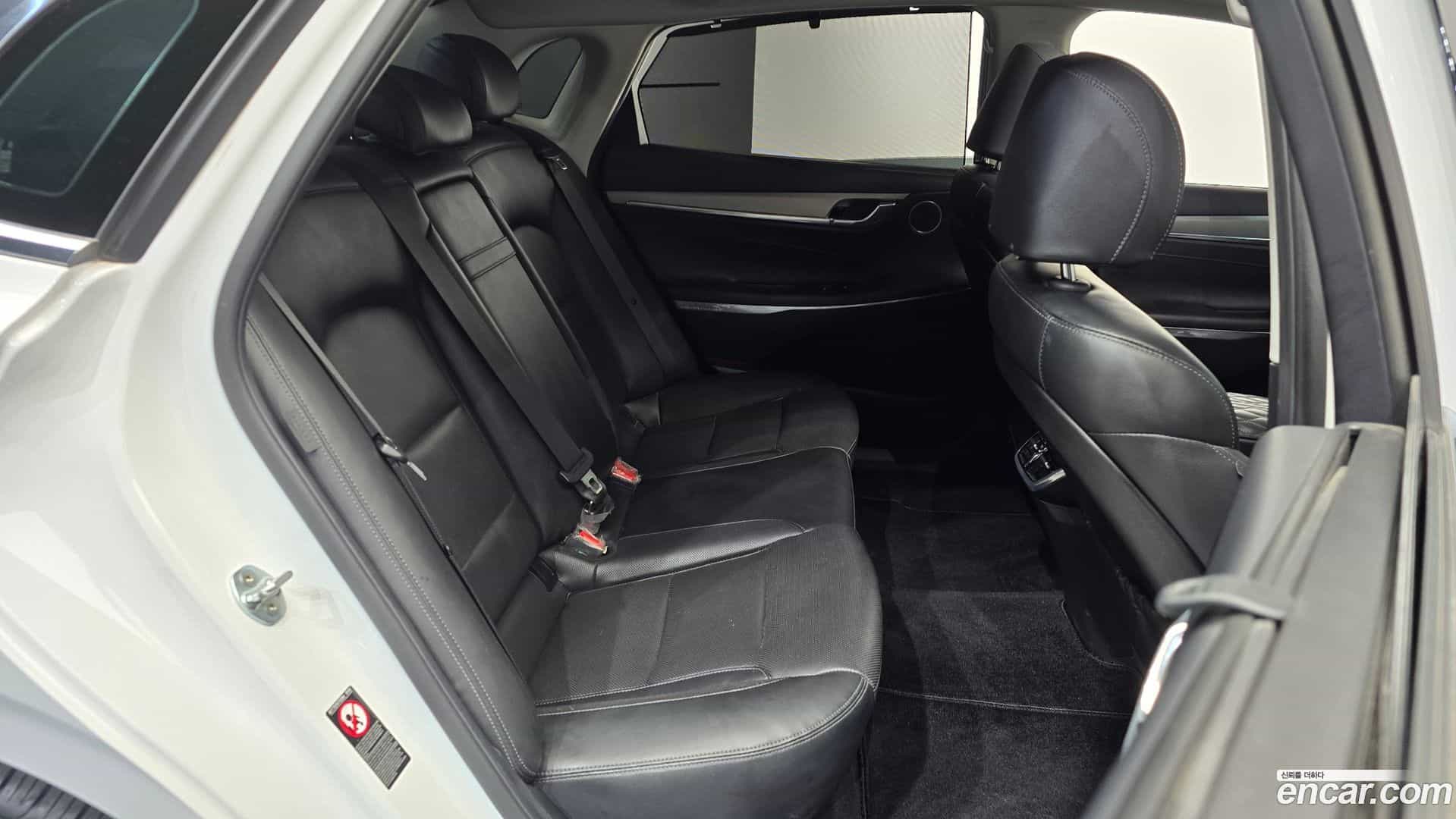 Grandeur Hyundai 2020.8-OPTION-015