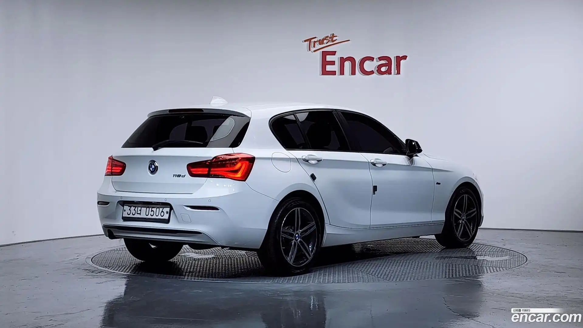 1-Series BMW 2016.5-OUTER-002