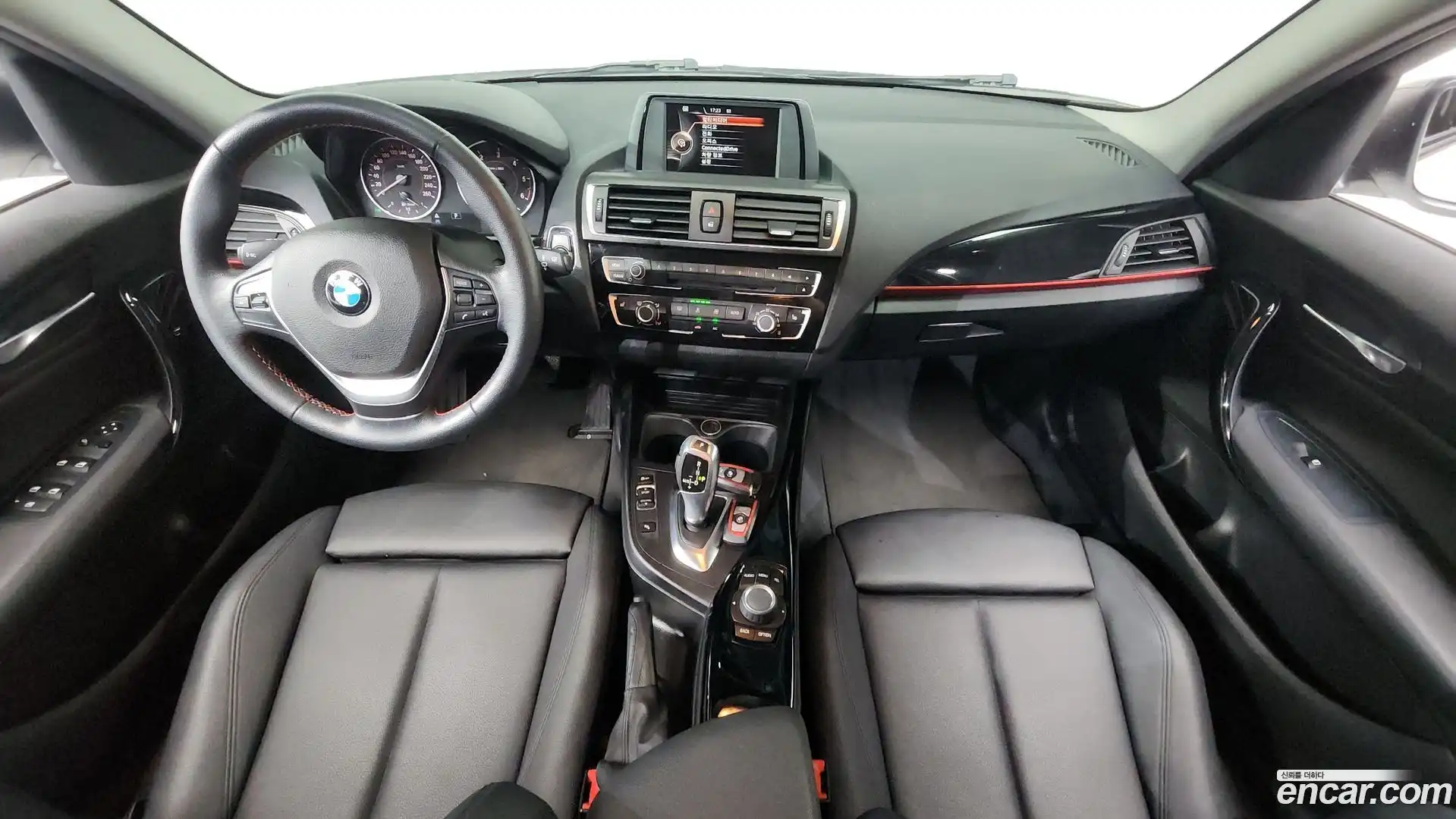 1-Series BMW 2016.5-INNER-007