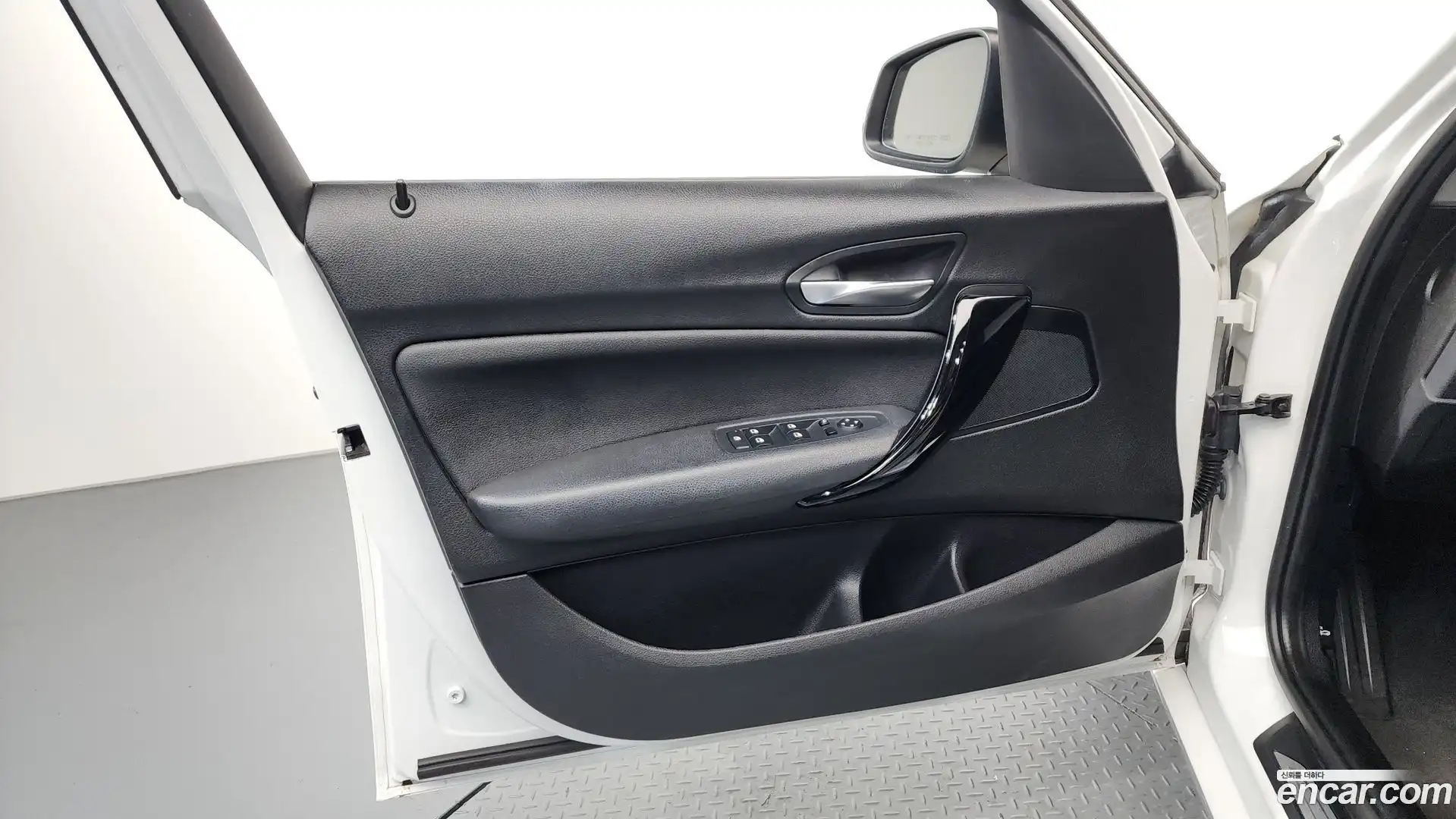 1-Series BMW 2016.5-INNER-034
