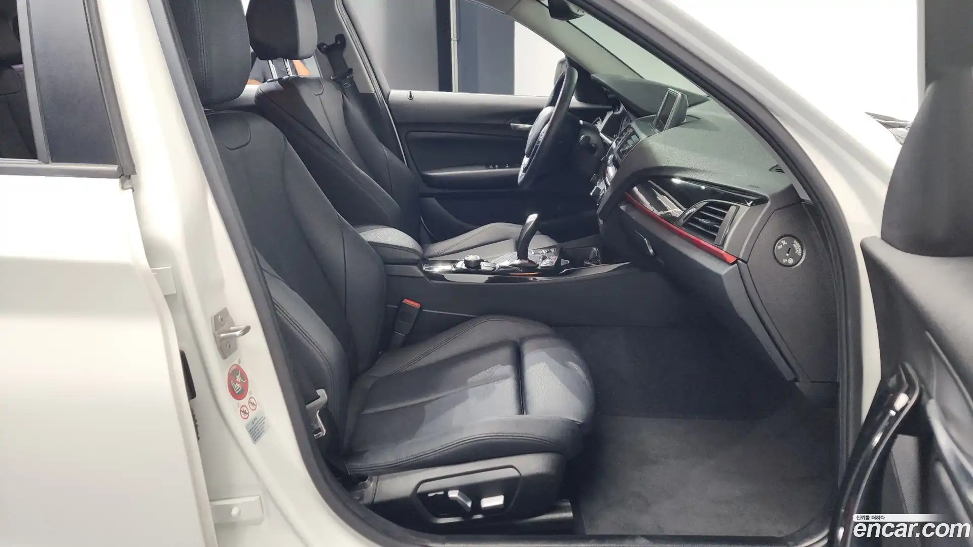 1-Series BMW 2016.5-INNER-036