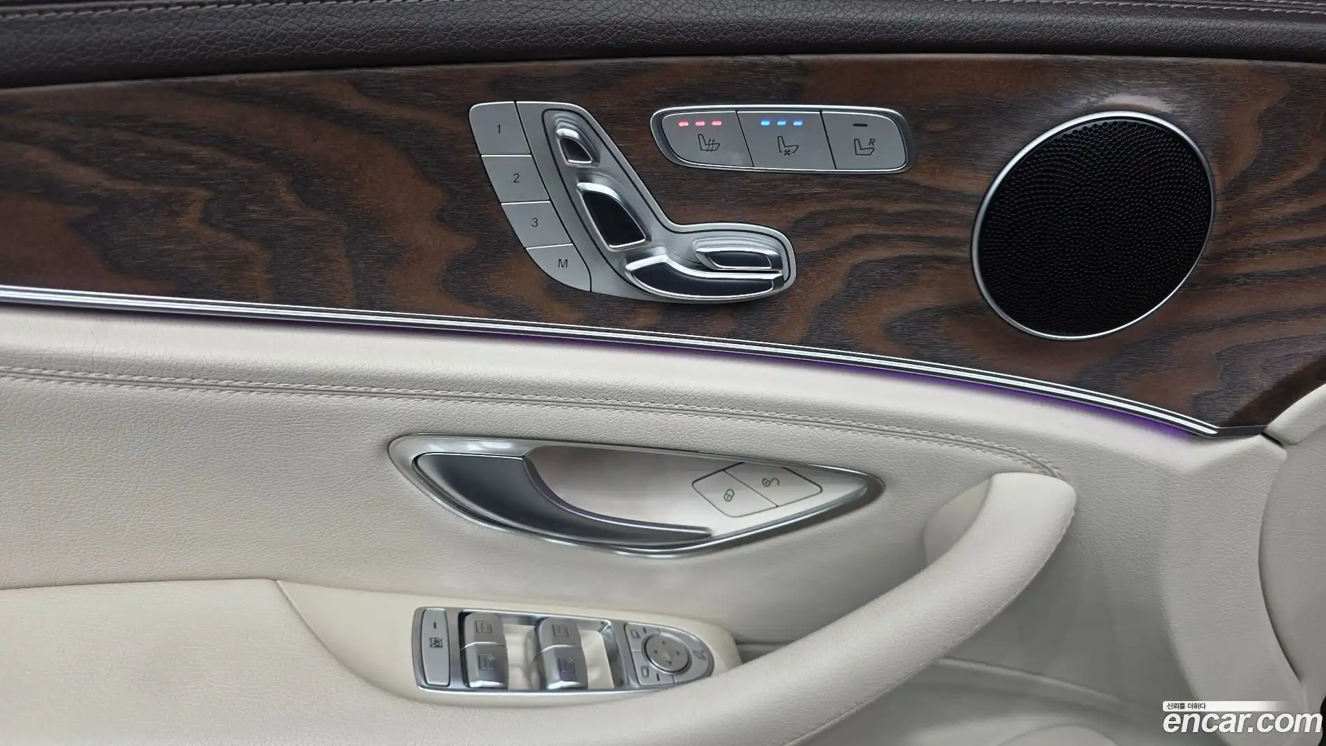E-Class Mercedes-Benz 2016.6-OPTION-015
